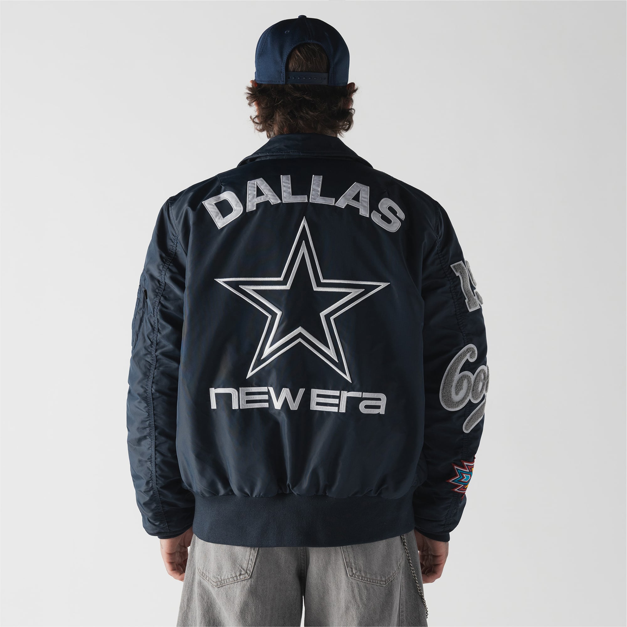 Veste bomber zippée New Era x Alpha Industries bleu marine Dallas Cowboys MA-1 pour homme
