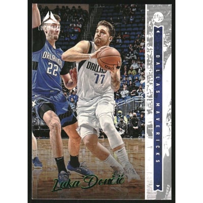 2021-22 Panini Chronicles Green #242 Luka Doncic/Luminance