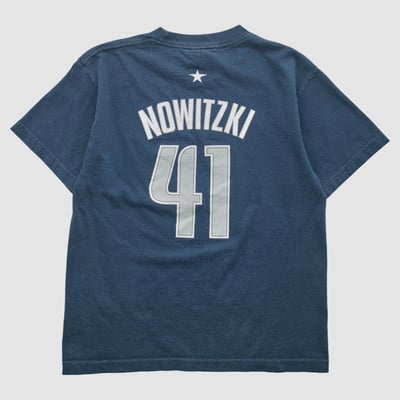 Dallas Mavericks Adidas 2010s T-shirt - Navy - XS by Fanatics Real Vintage