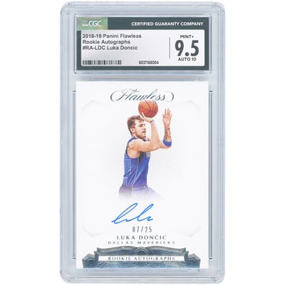 Luka Dončić Dallas Mavericks Autographed 2018-19 Panini Flawless Rookie Autographs #RA-LDC #7/25 CGC Authenticated 9.5/10 Rookie Card