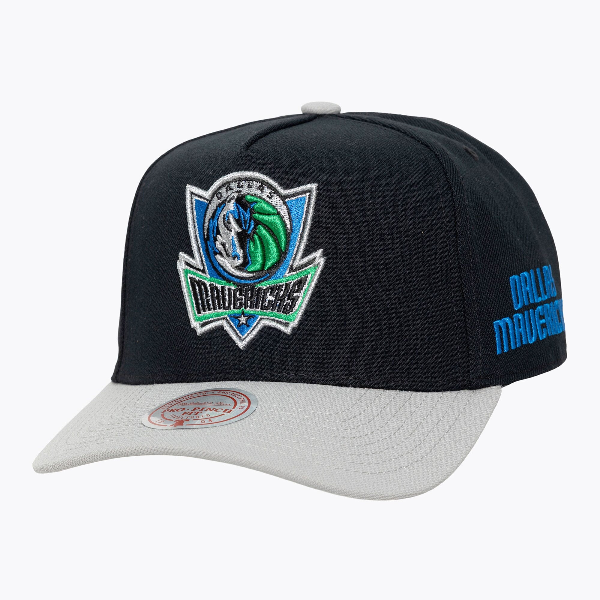 Men's Dallas Mavericks Mitchell & Ness Black Hardwood Classics Legendary Away Pro-Pinch Adjustable Hat