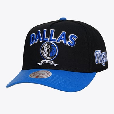 Dallas Mavericks Mitchell & Ness True Legacy Pro Snapback Hat - Black
