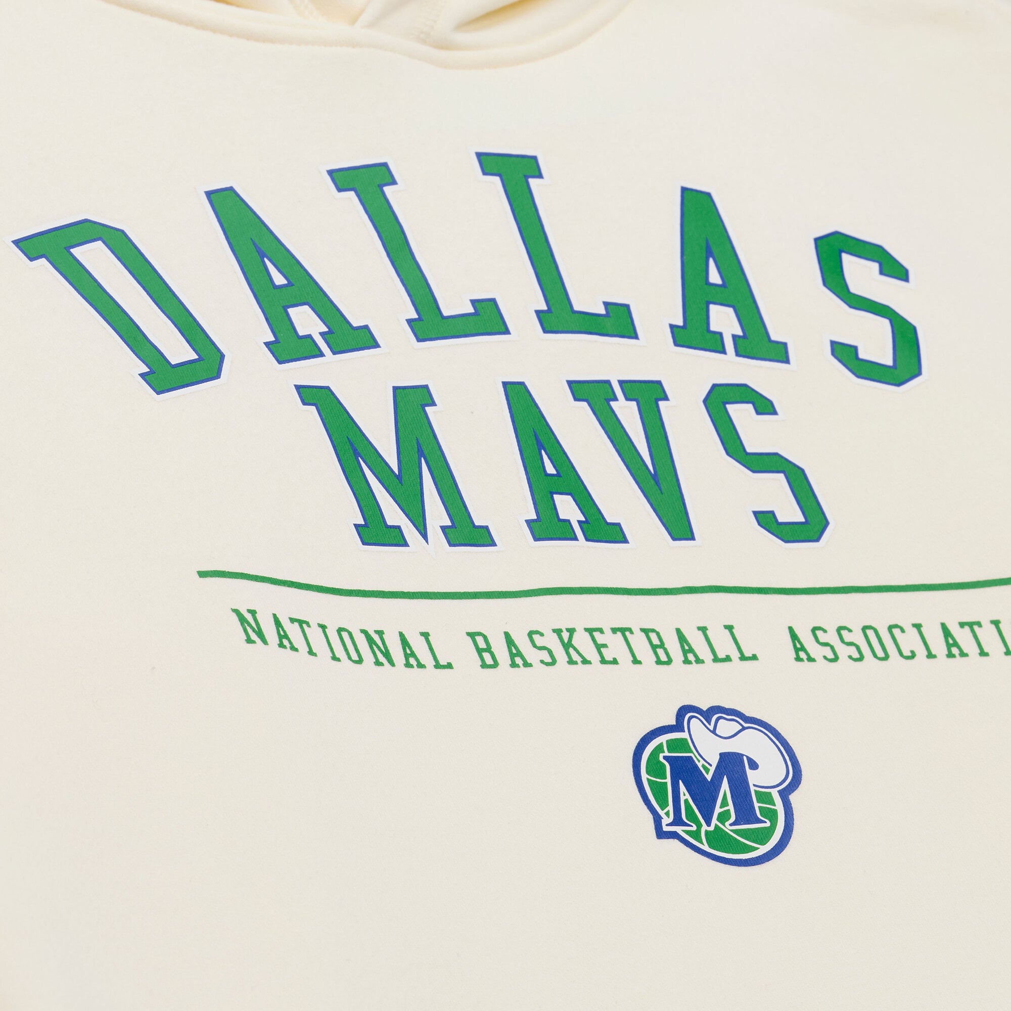Men's Mitchell & Ness Cream Dallas Mavericks Walk-Off Fleece Hoodie