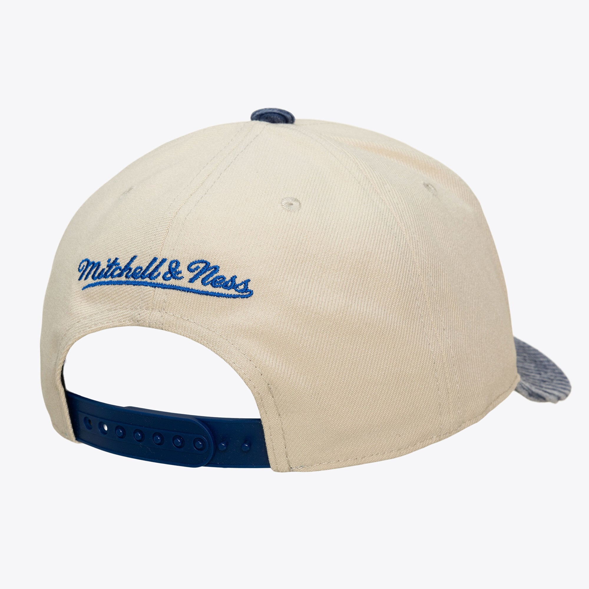 Casquette Mitchell & Ness Pro Crown Snapback crème/bleue Dallas Mavericks en velours côtelé délavé pour homme