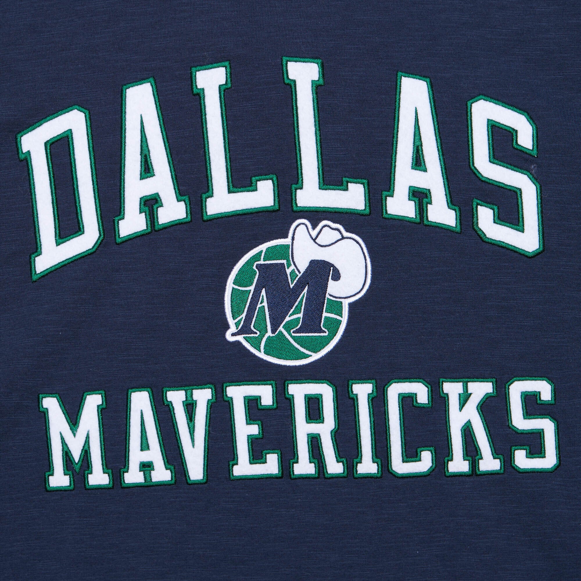 T-shirt Mitchell & Ness bleu marine Dallas Mavericks Hardwood Classics Legendary Slub pour homme