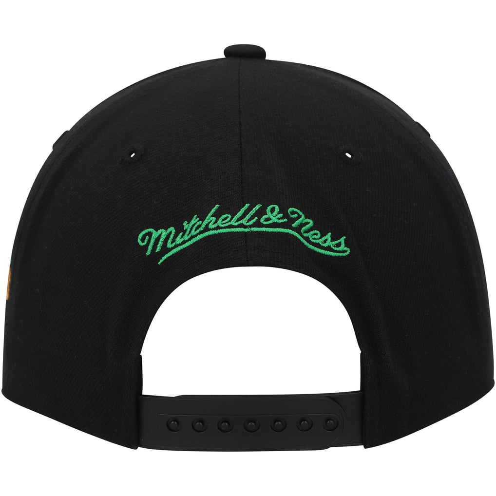 Men's Dallas Stars Mitchell & Ness Black Core Team Script 2.0 Snapback Hat