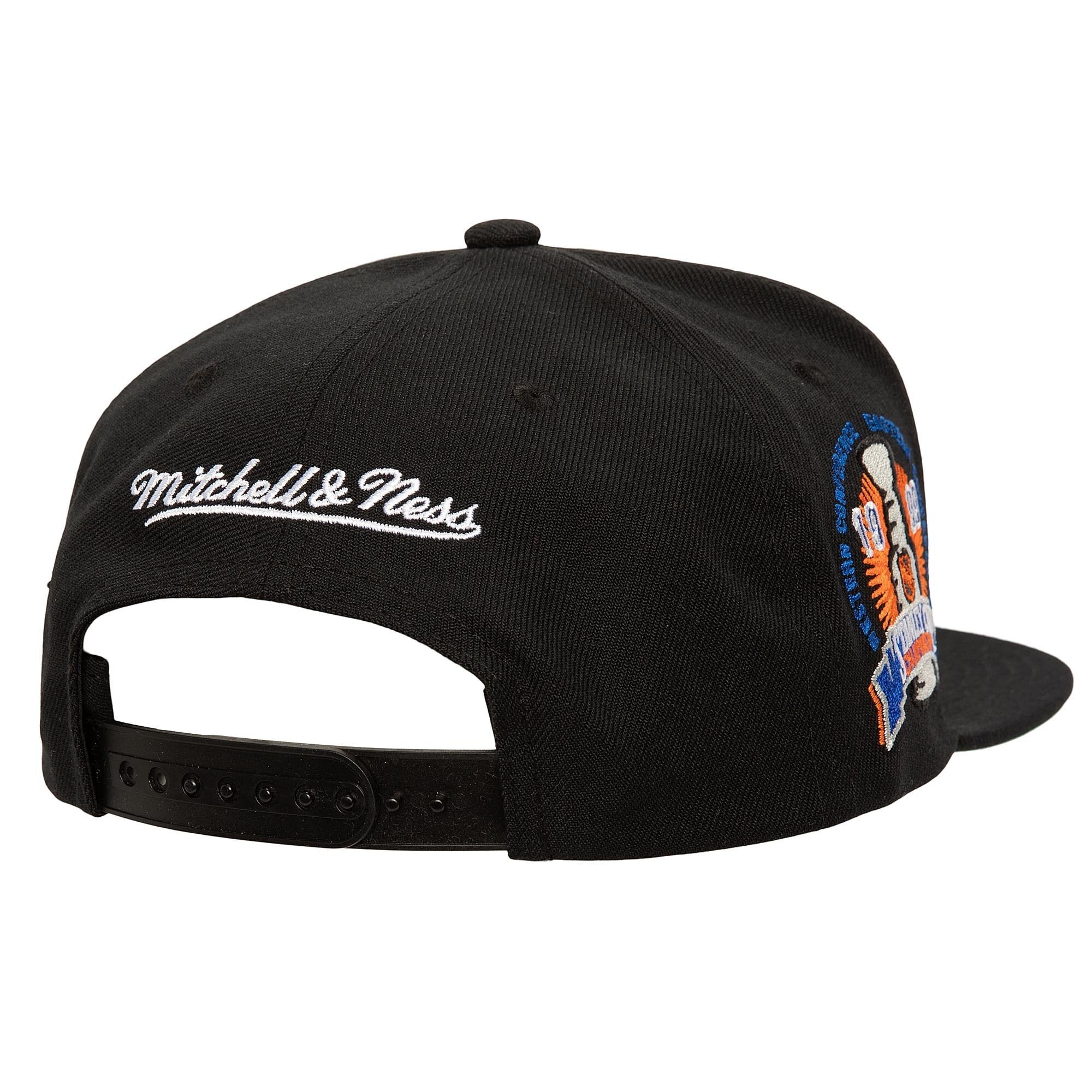 Men's Mitchell & Ness Black Dallas Stars Core Top Spot Snapback Hat