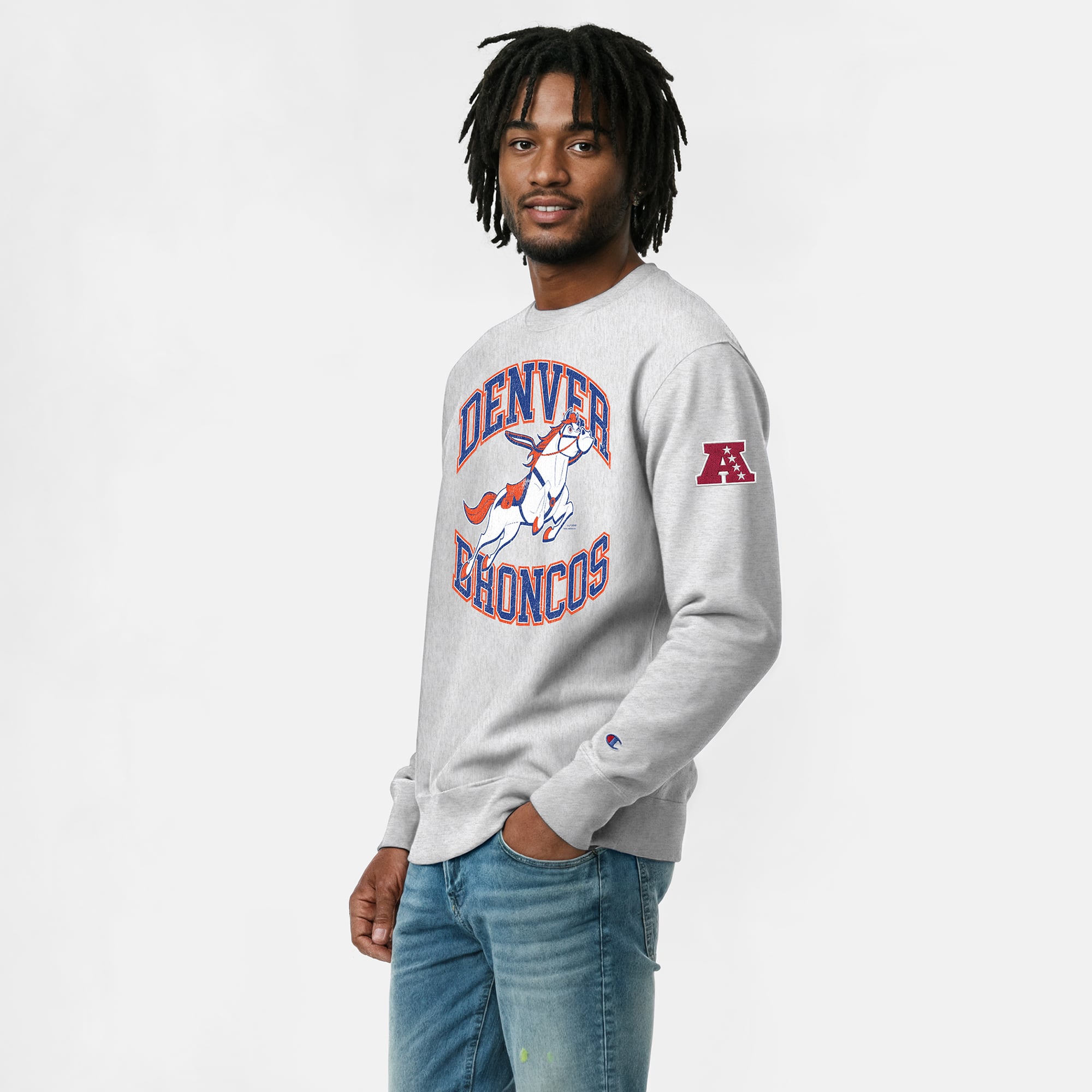Sweat-shirt homme Disney x Champion gris chiné Denver Broncos Maximus Reverse Weave