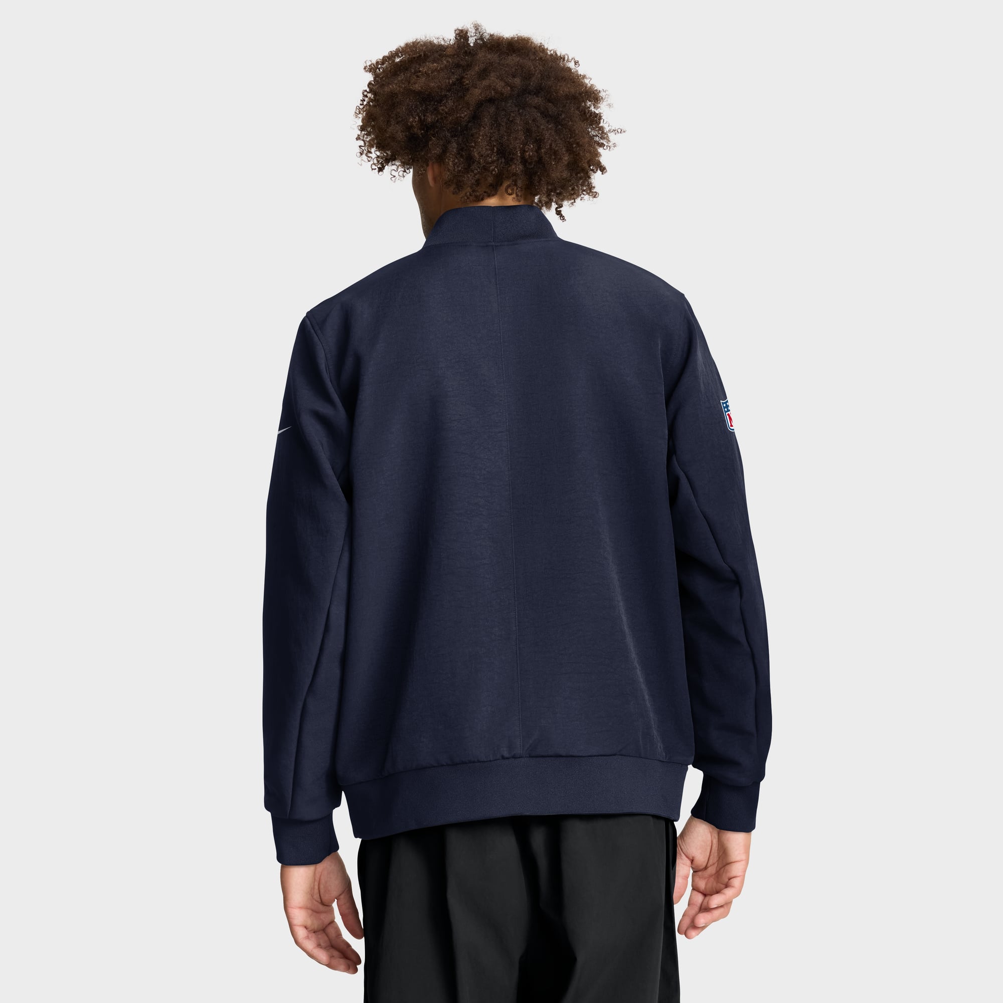 Veste bomber zippée Nike Dri-FIT pour homme, bleu marine, Denver Broncos, modèle Sideline Powerful Blocking.