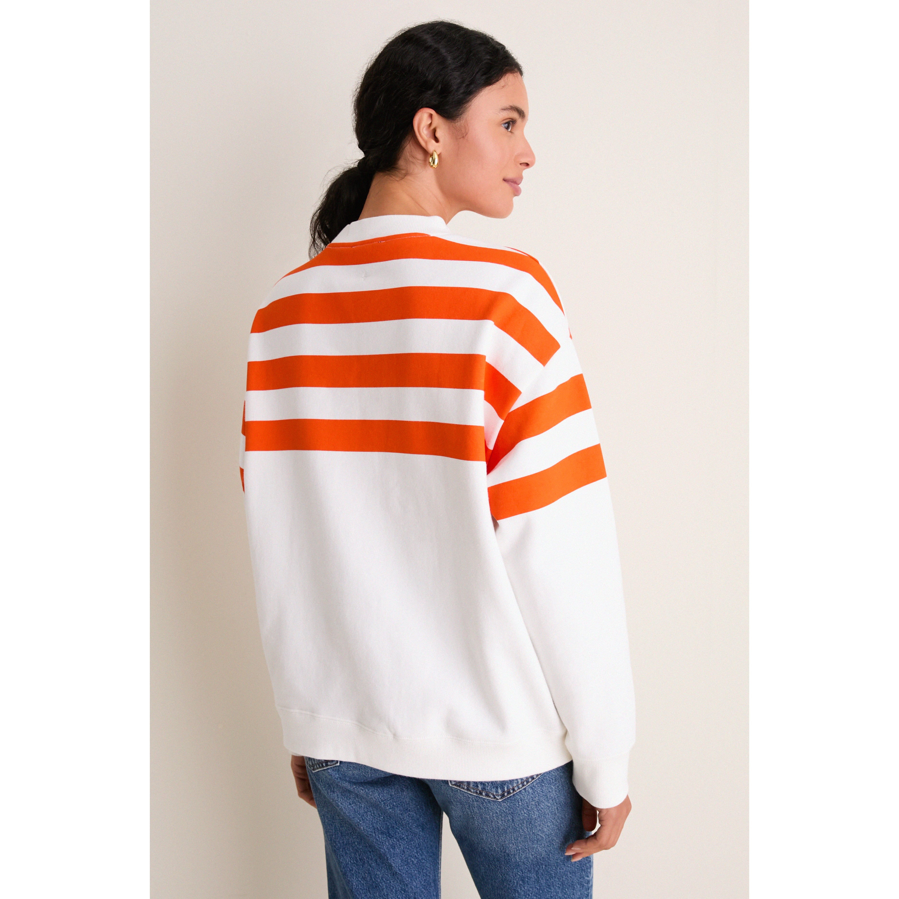 Sweat-shirt rayé blanc et orange Denver Broncos pour femme Tuckernuck