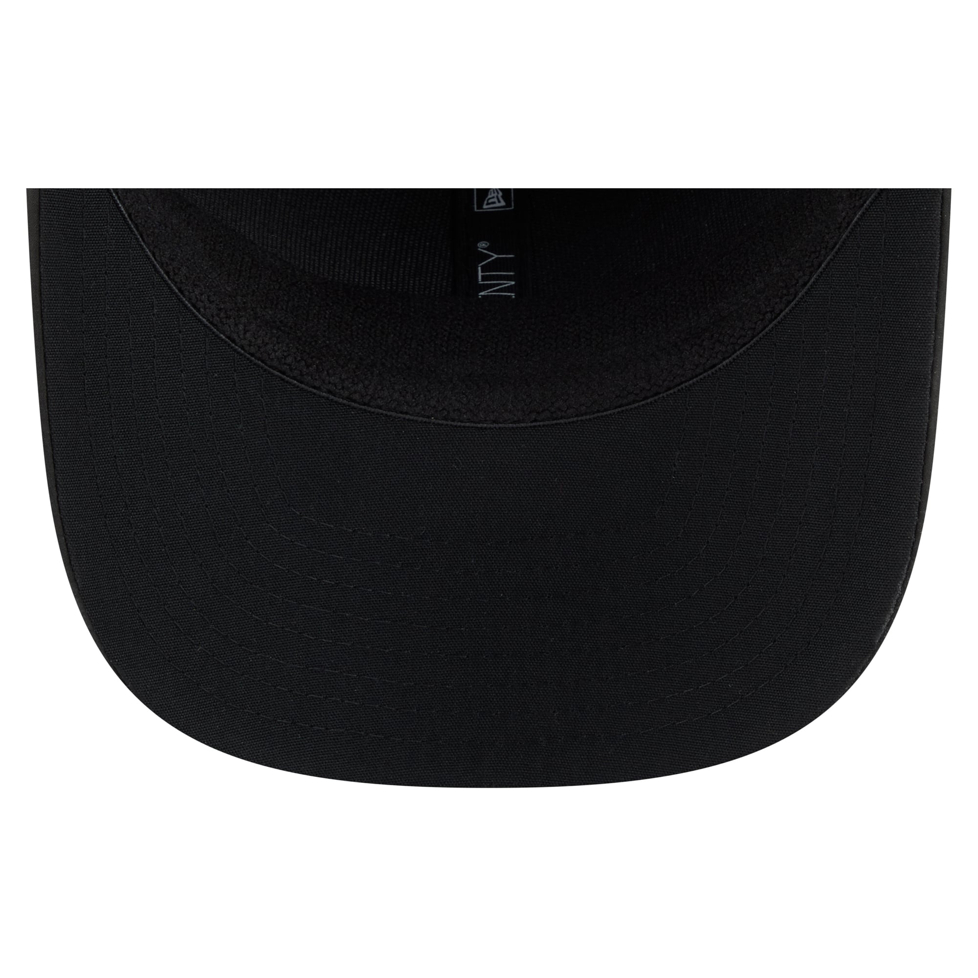 Casquette ajustable New Era noire Denver Broncos 2026 Salute To Service 9SEVENTY pour jeunes