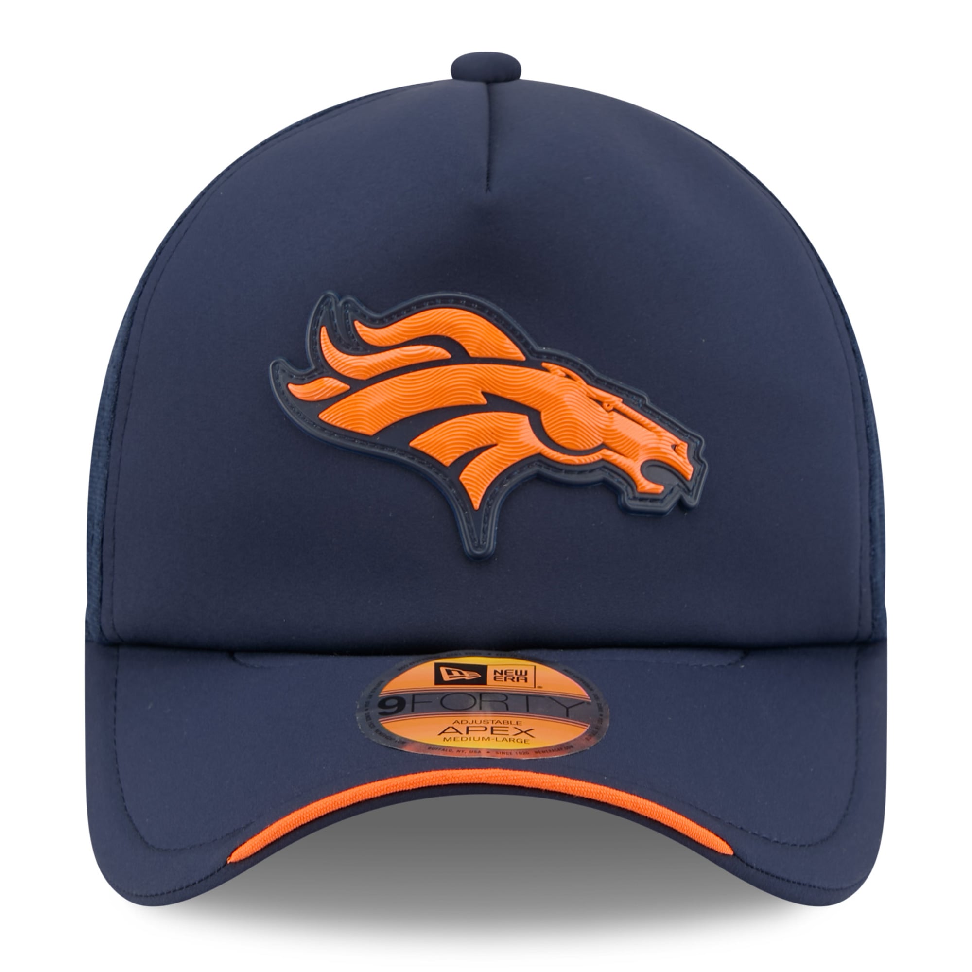 Youth New Era Navy Denver Broncos 2026 Sideline Apex 9FORTY Adjustable Trucker Hat