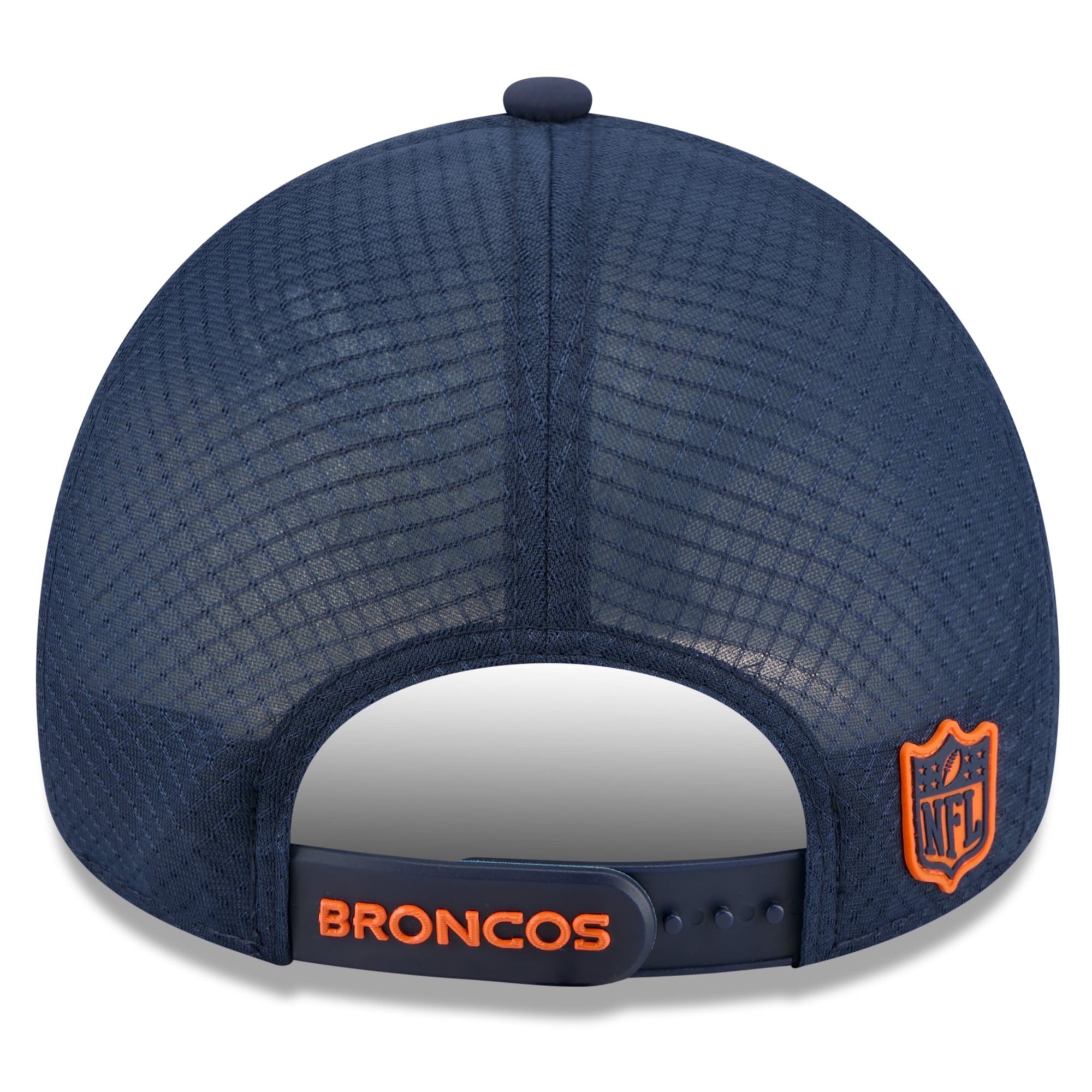 Youth New Era Navy Denver Broncos 2026 Sideline Apex 9FORTY Adjustable Trucker Hat