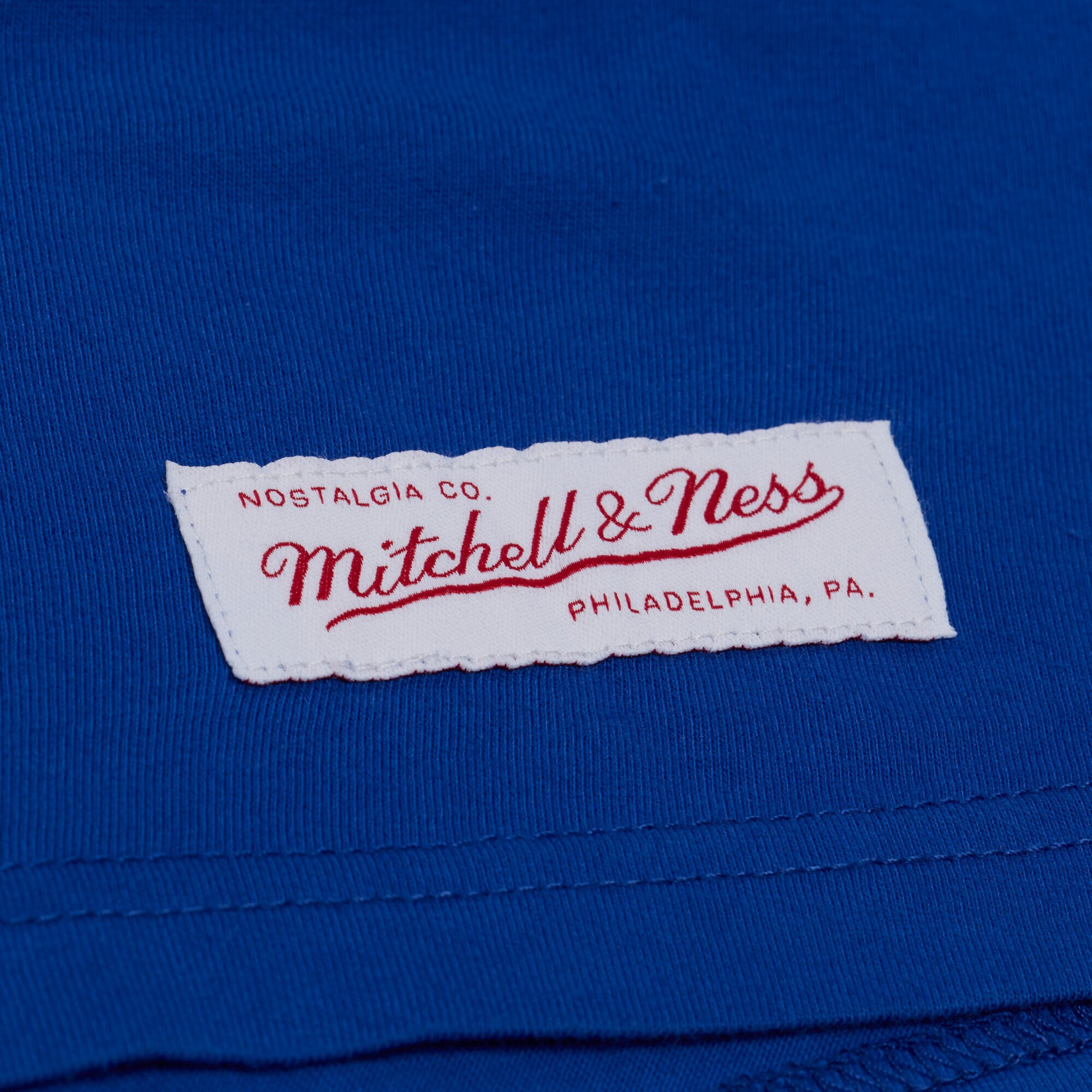T-shirt graphique Mitchell & Ness Royal Denver Nuggets pour homme