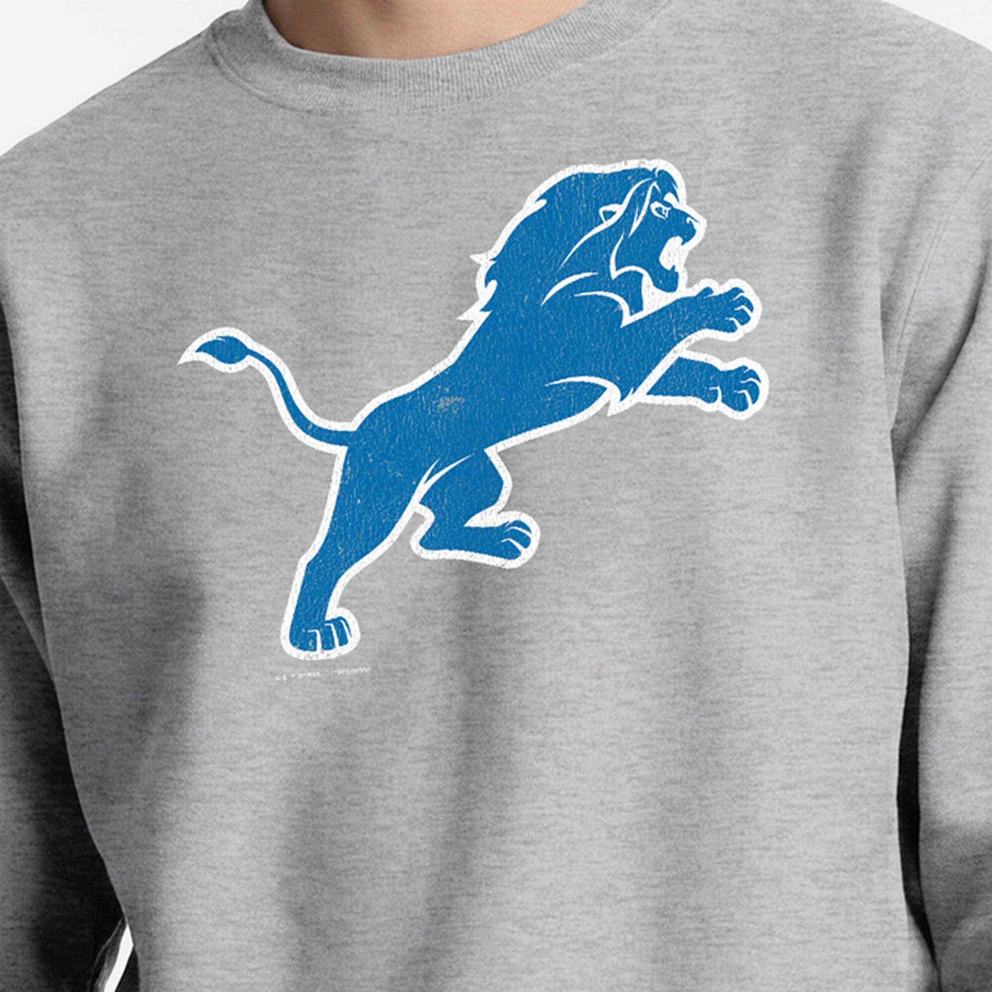 Sweat-shirt homme Disney x Champion gris chiné Detroit Lions Simba Powerblend