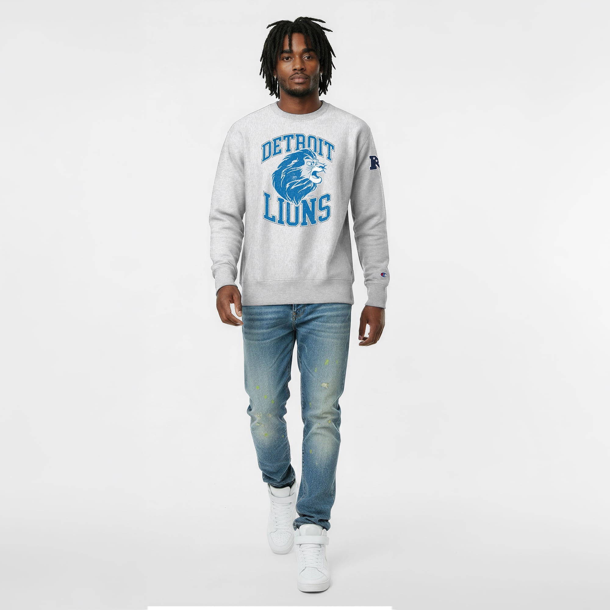 Sweat-shirt homme Disney x Champion gris chiné Detroit Lions Simba Reverse Weave