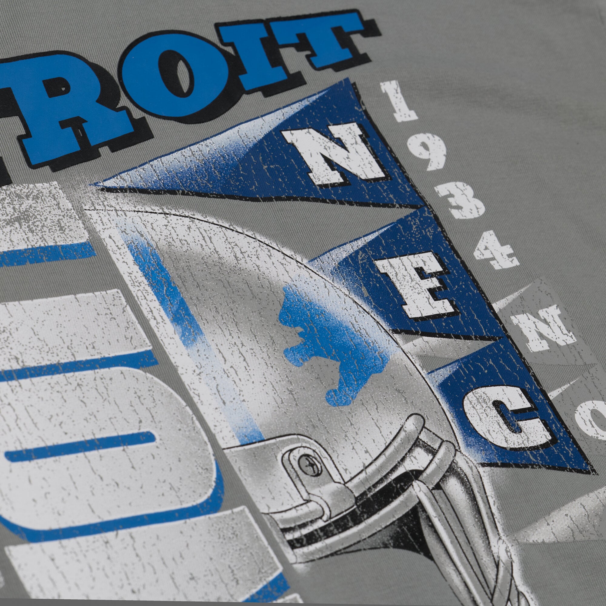 T-shirt à manches courtes Mitchell & Ness gris Detroit Lions Core Essentials Street Graphic pour homme