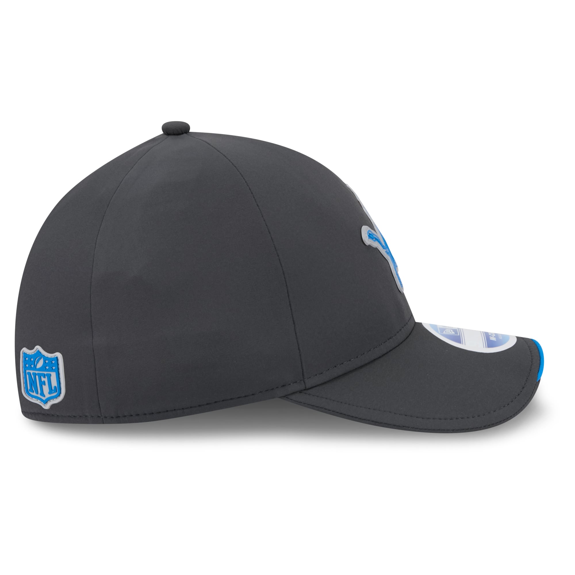 Casquette ajustable New Era Detroit Lions 2026 Sideline pour homme, couleur anthracite, modèle 9FORTY M-Crown, idéale pour les temps froids.