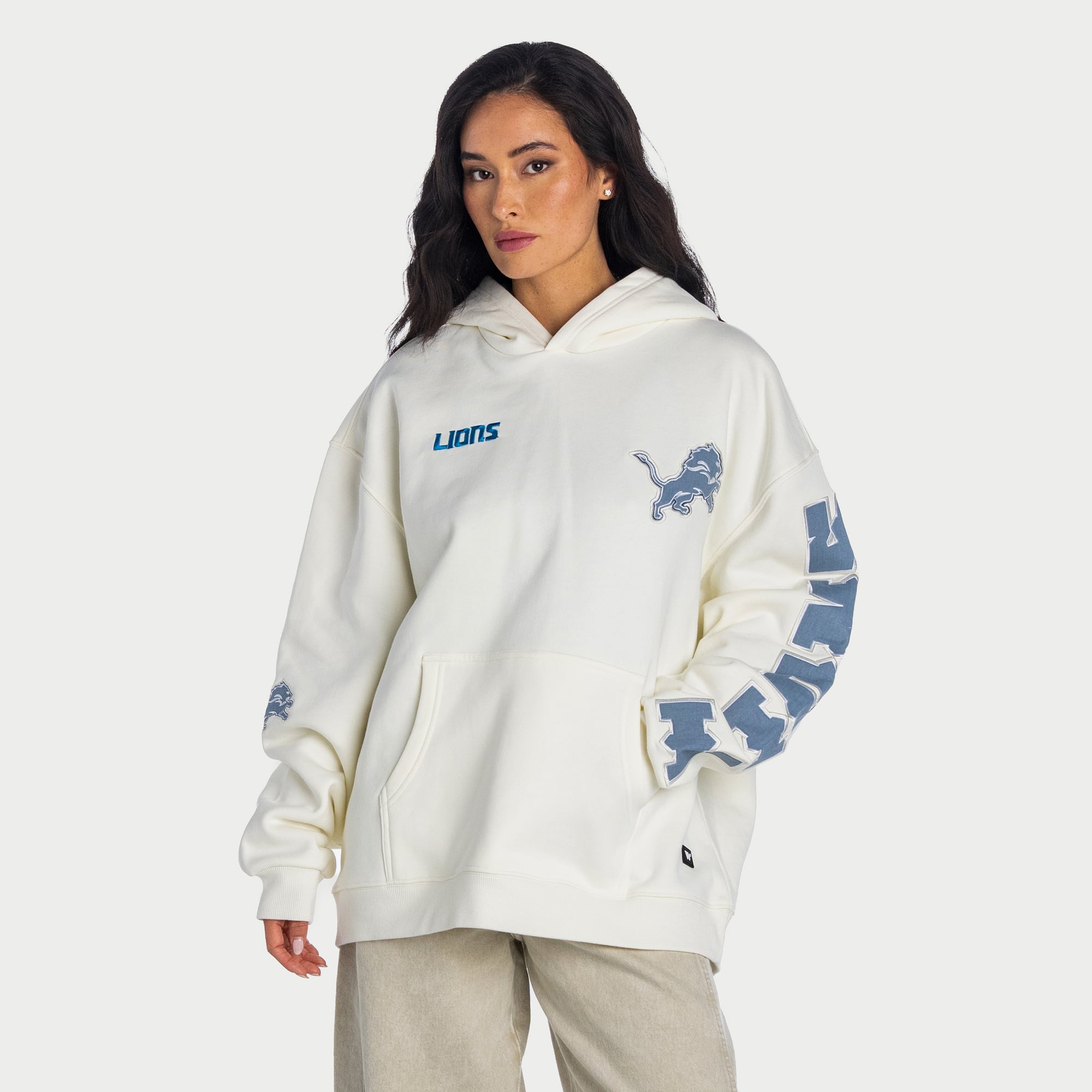 Sweat à capuche unisexe The Wild Collective couleur crème Detroit Lions