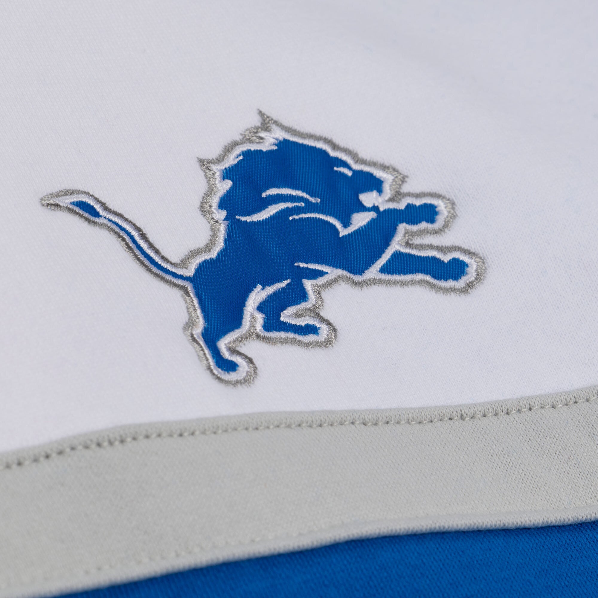 Pull à col zippé Mitchell & Ness bleu Detroit Lions pour femme