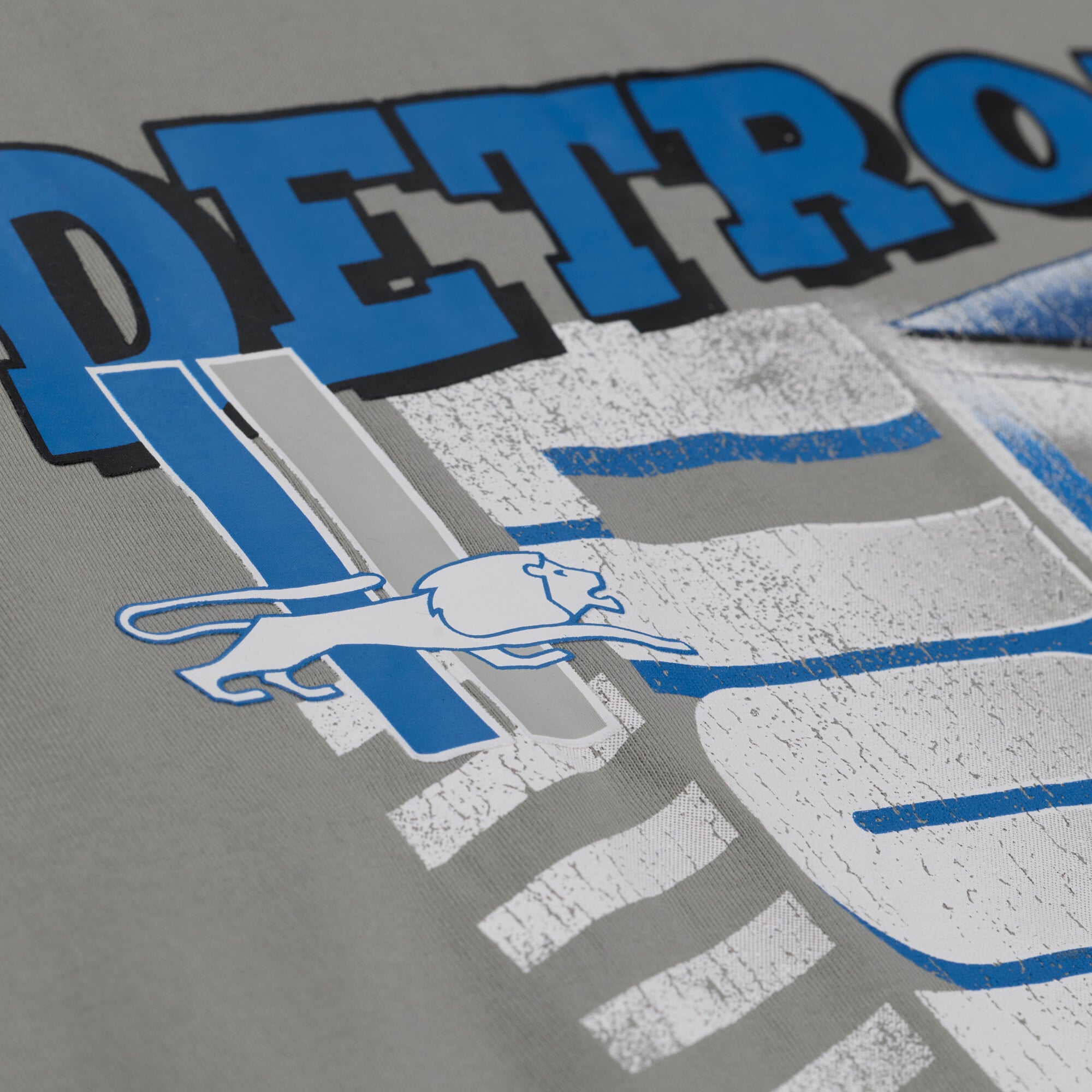 Women's Mitchell & Ness Gray Detroit Lions Street Graphic Boxy Cropped T-Shirt