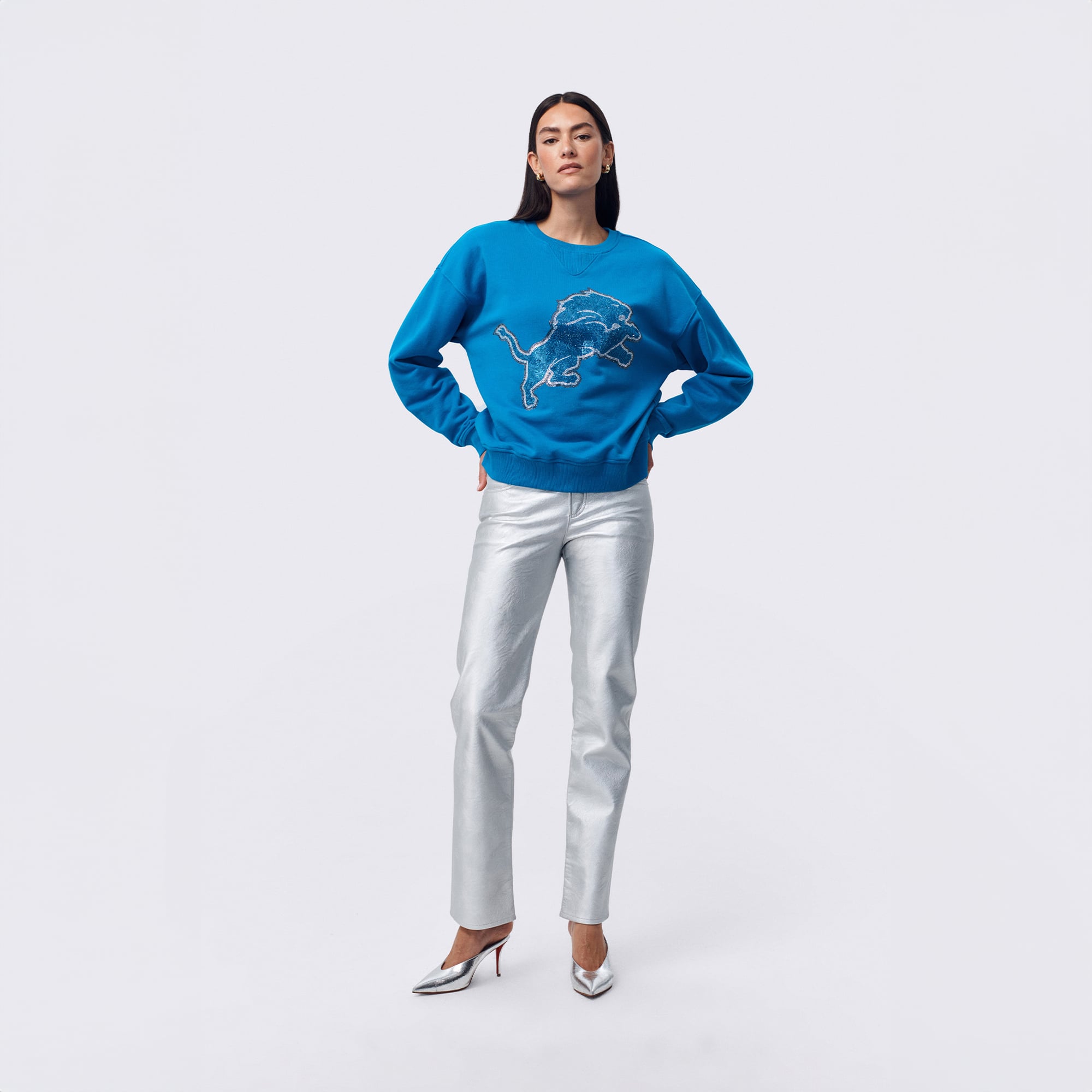 Sweat-shirt à capuche Terez bleu Detroit Lions pour femme, orné d'un logo en pierre précieuse.