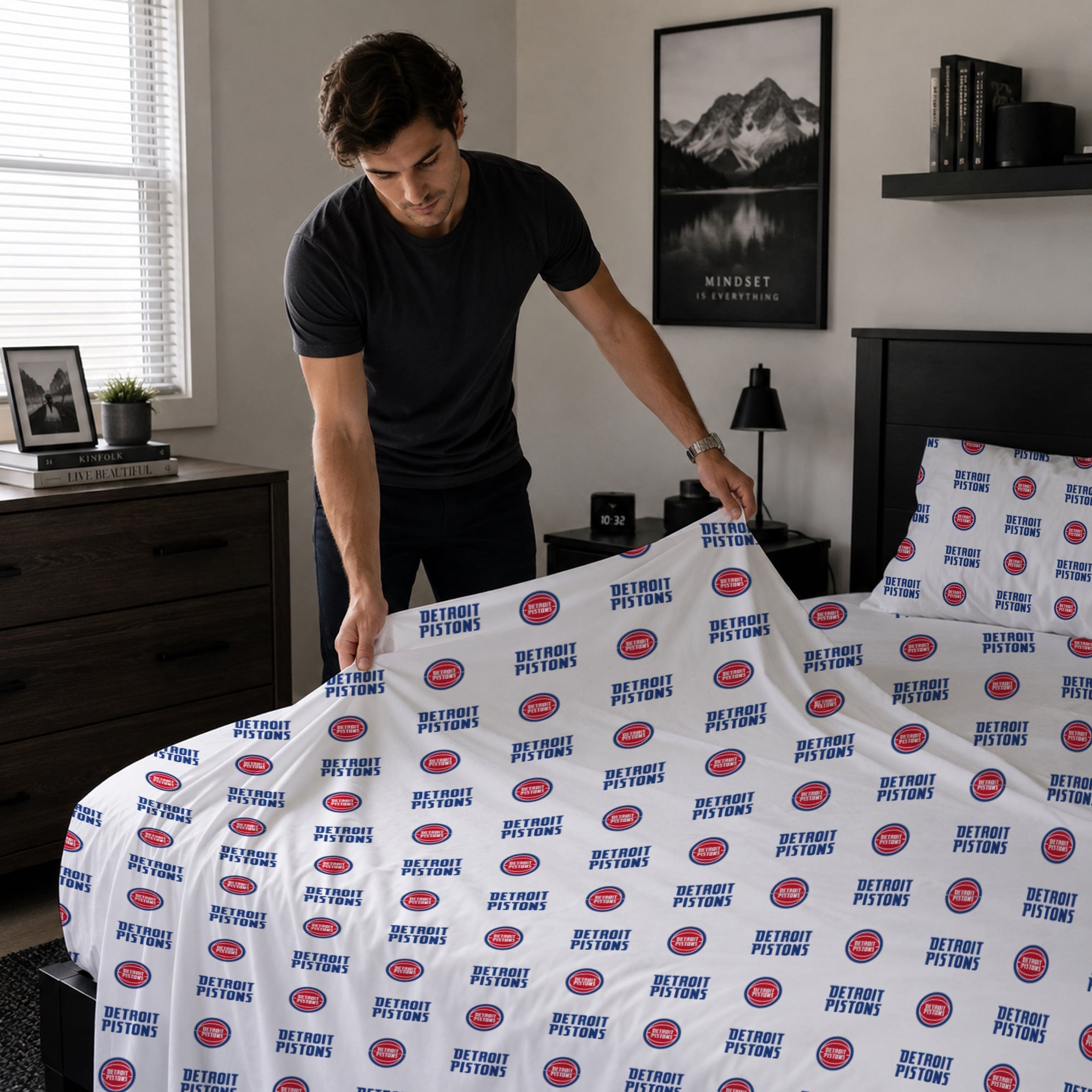 Pegasus Detroit Pistons Four-Piece Queen Sheet Set