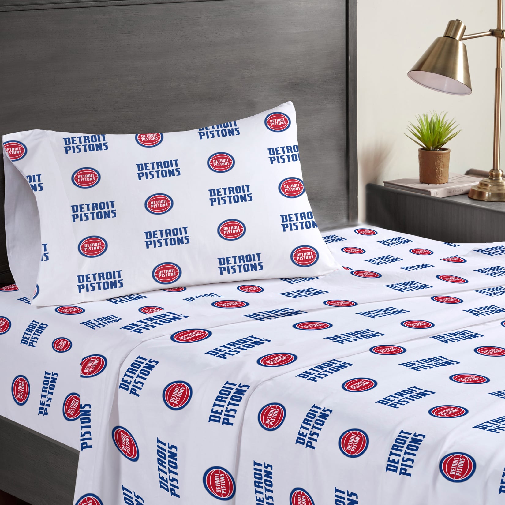 Pegasus Detroit Pistons Three-Piece Twin Sheet Set