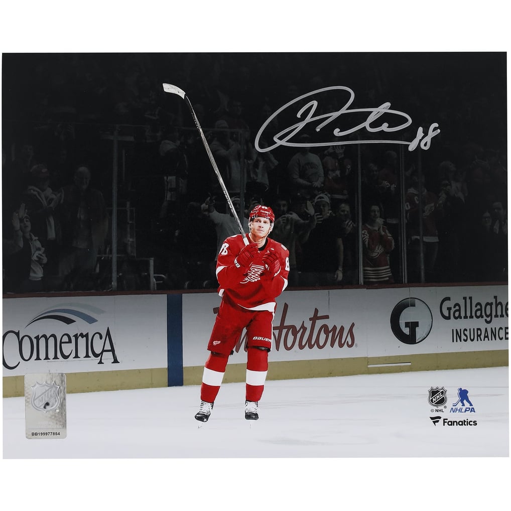 Patrick Kane Detroit Red Wings Autographed Fanatics Authentic 8" x 10" 500th NHL Goal Celebration Photograph 