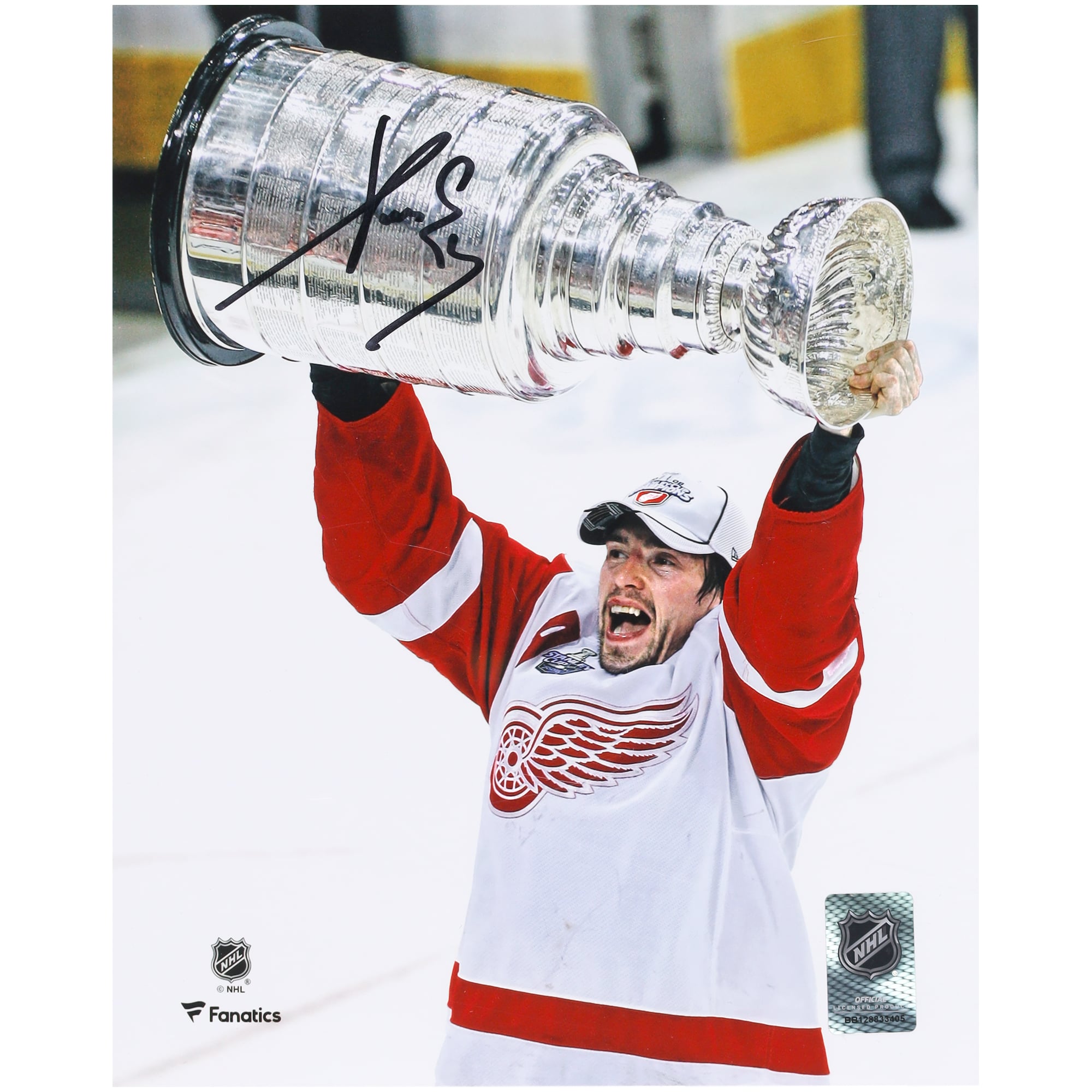 Pavel Datsyuk Detroit Red Wings Autographed 2008 Stanley Cup Champions 8" x 10" Raising Cup Photograph