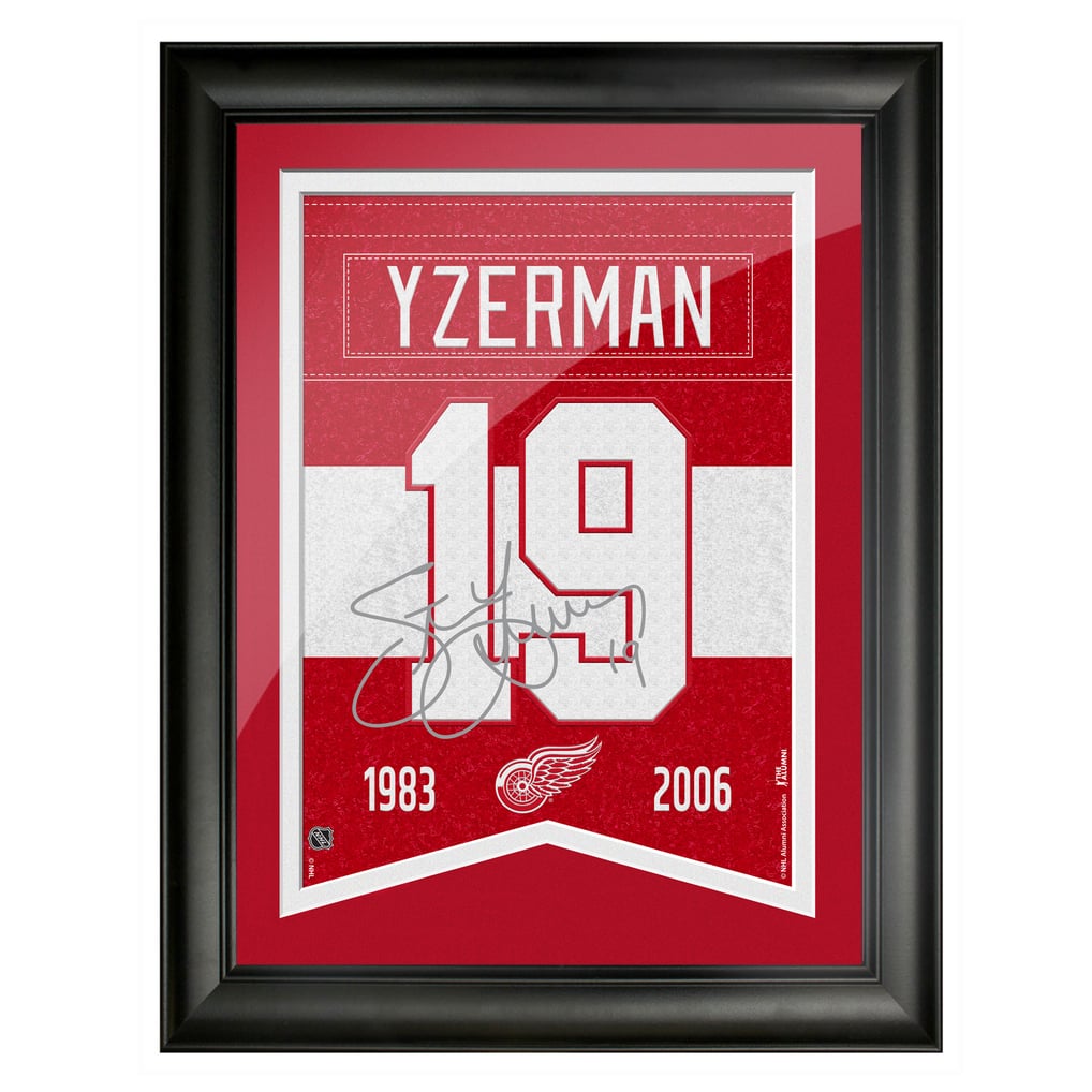 Detroit Red Wings Steve Yzerman 12'' x 16'' Framed Replica Signature Alumni - Banner