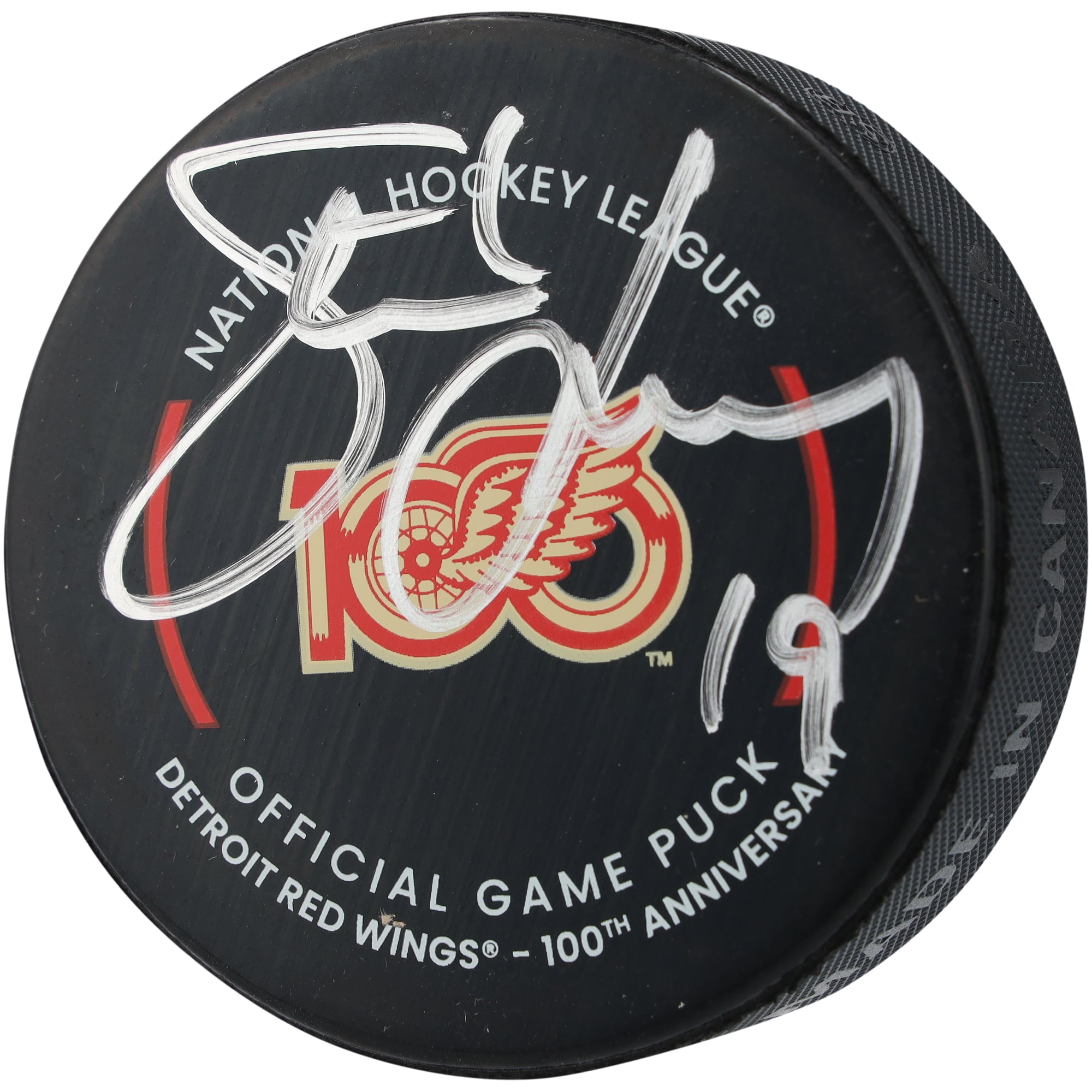 Rondelle de match officielle autographiée par Steve Yzerman des Red Wings de Detroit pour le 100e anniversaire de la saison