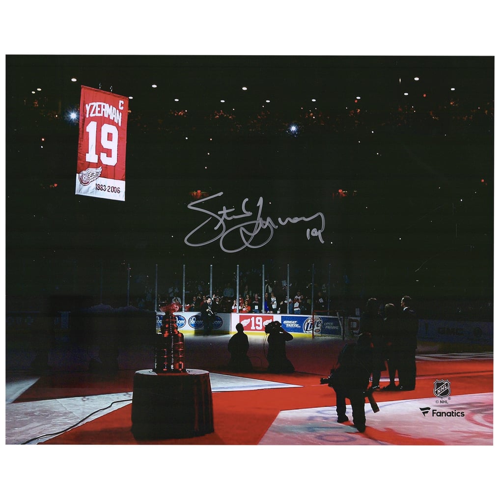 Autographed Detroit Red Wings Steve Yzerman Fanatics Authentic 16" x 20" Jersey Retirement Night Photograph