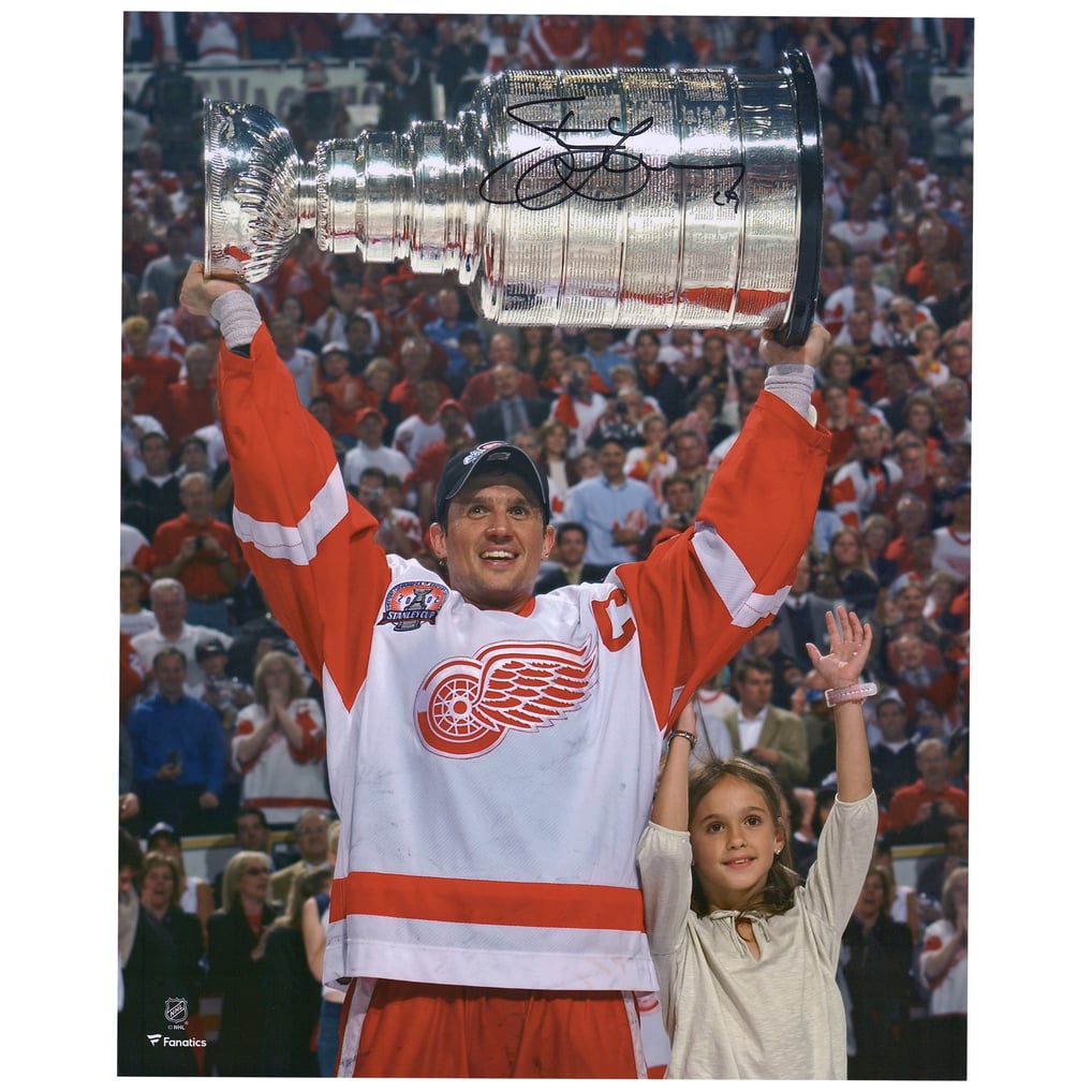 Autographed Detroit Red Wings Steve Yzerman Fanatics Authentic 16" x 20" Raising Cup Photograph