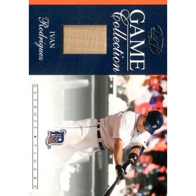 2005 Leaf Game Collection #17 Ivan Rodriguez Bat