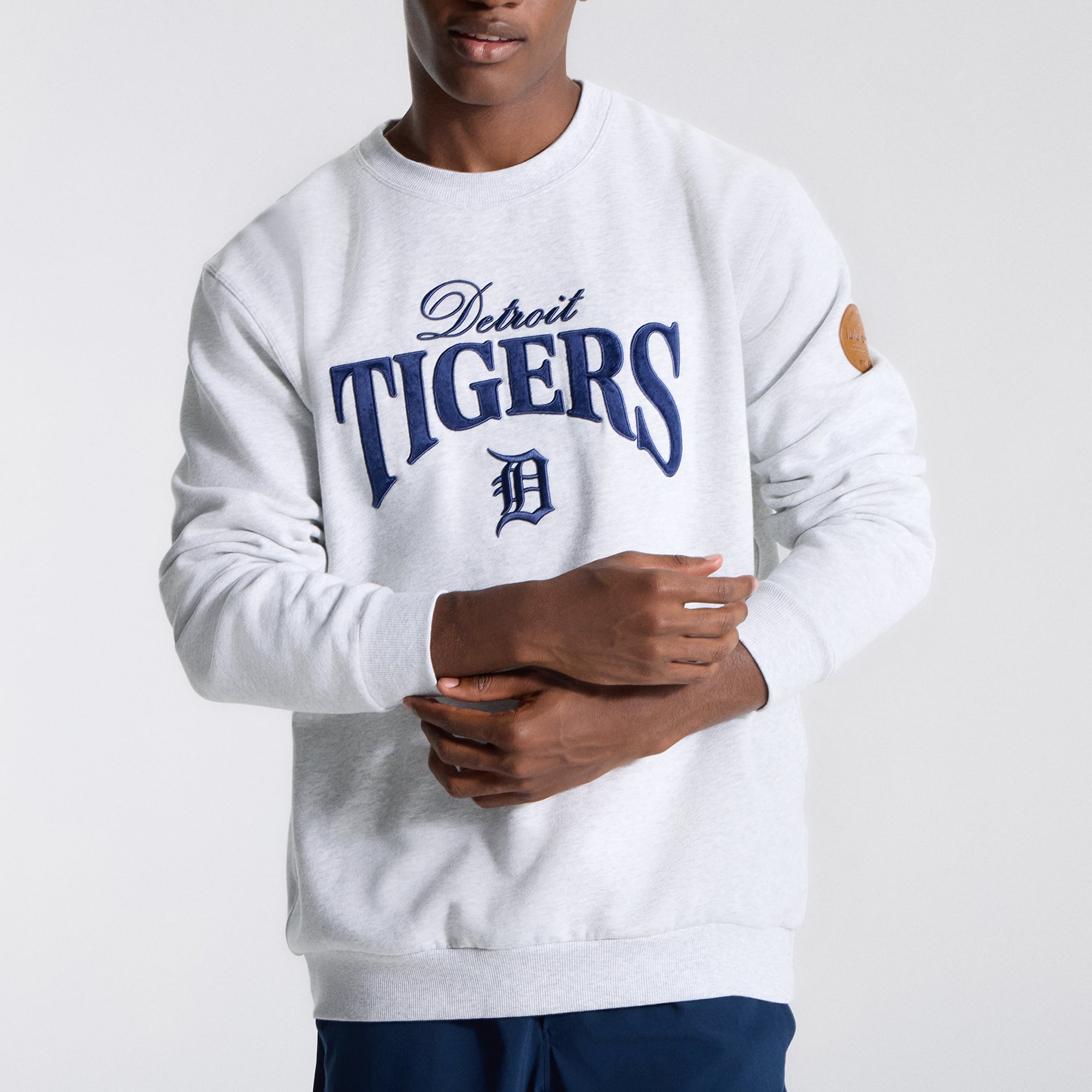 Men's lululemon Heathered Core Ultra Light Grey Detroit Tigers Steady State Sweatshirt