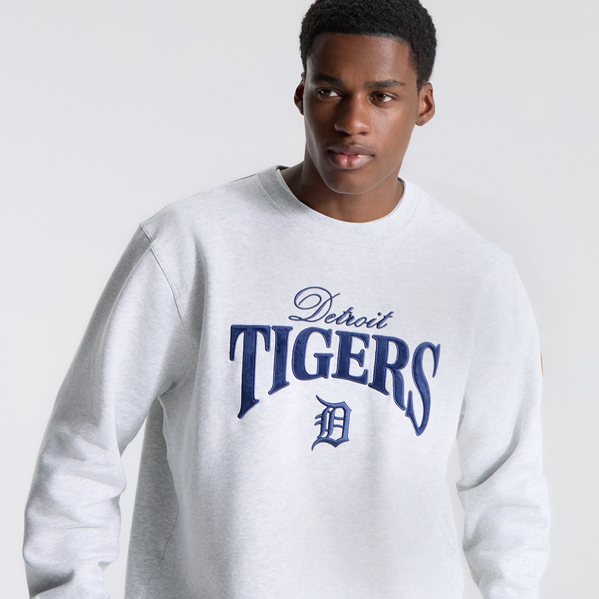 Men's lululemon Heathered Core Ultra Light Grey Detroit Tigers Steady State Sweatshirt