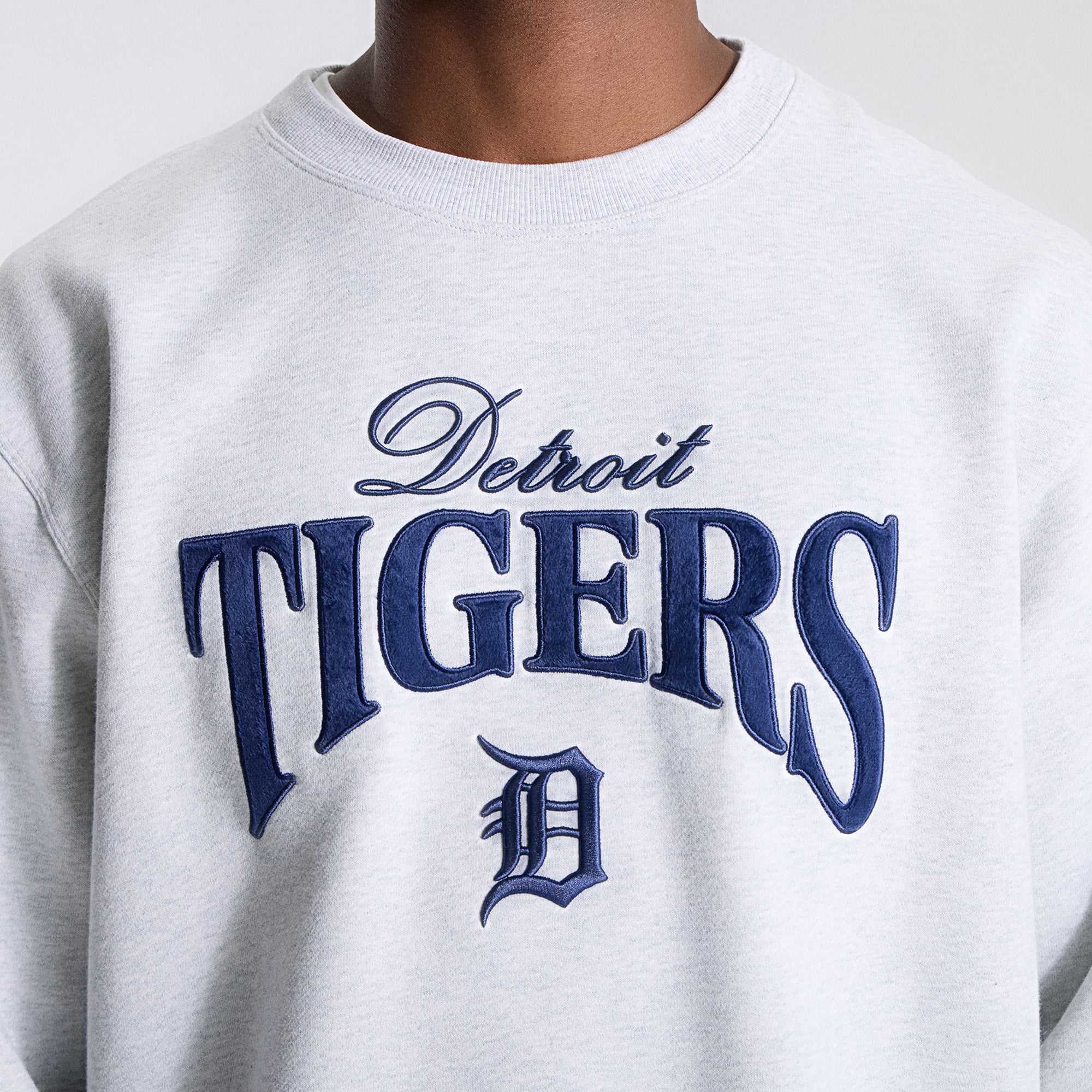 Men's lululemon Heathered Core Ultra Light Grey Detroit Tigers Steady State Sweatshirt