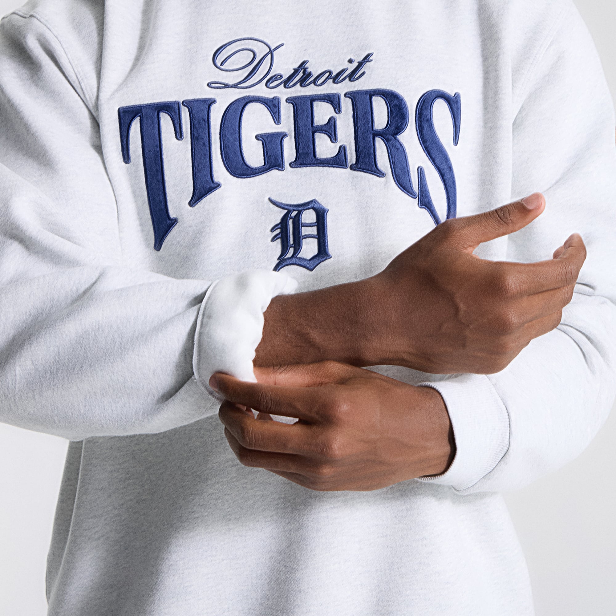 Men's lululemon Heathered Core Ultra Light Grey Detroit Tigers Steady State Sweatshirt