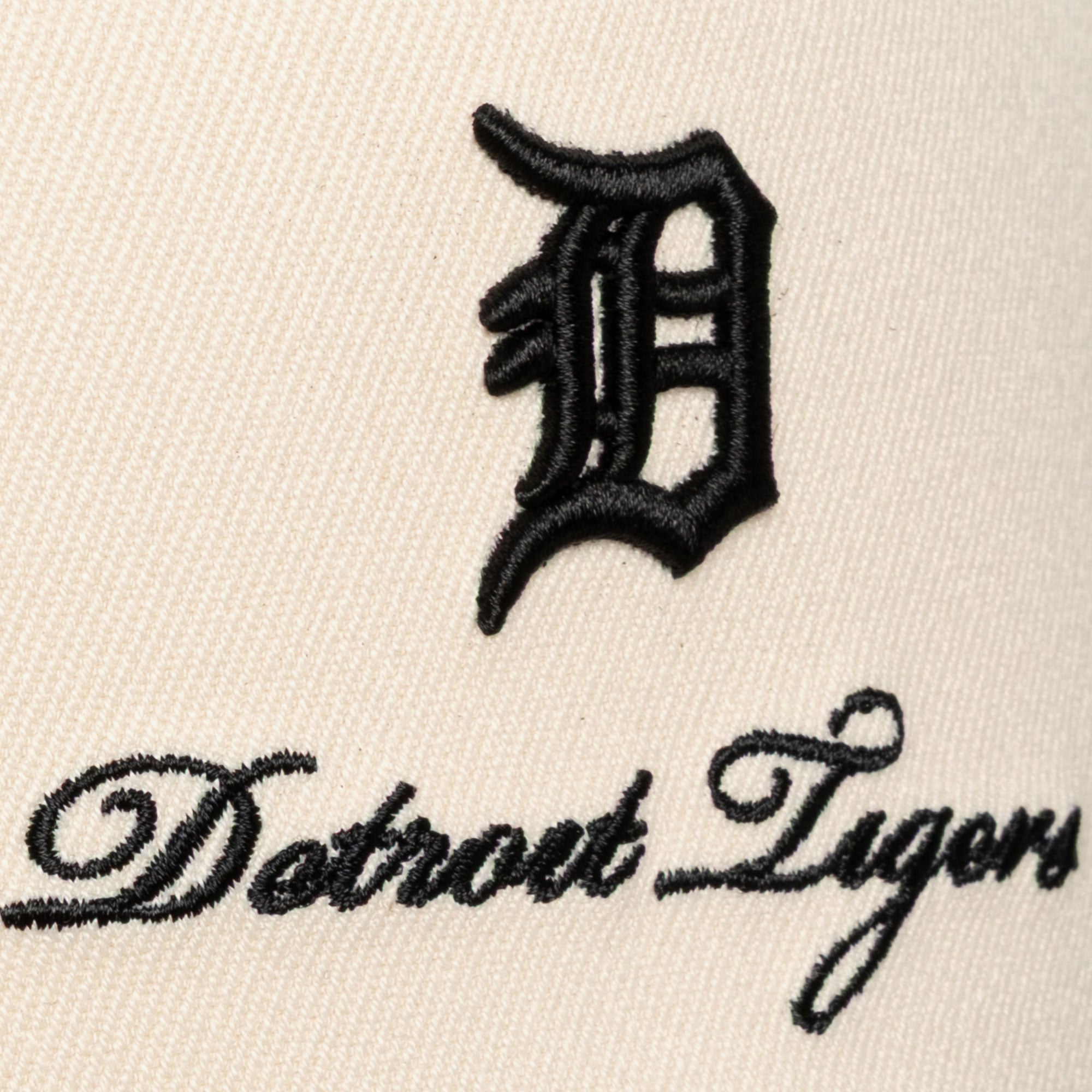 Men's Mitchell & Ness  Cream/Black Detroit Tigers Flawless Stretch Snapback Hat
