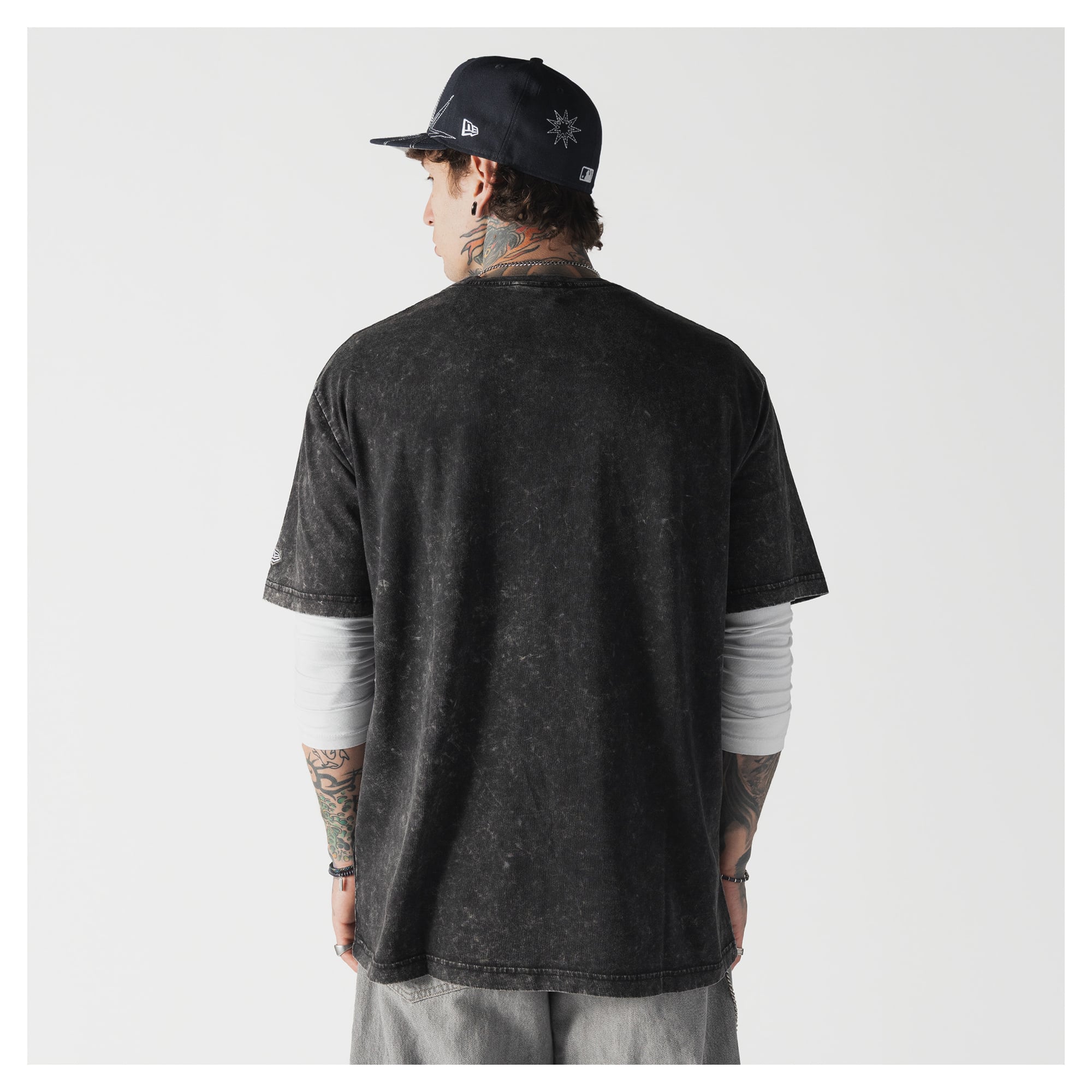 T-shirt New Era noir pour homme Detroit Tigers Lightning, coupe ronde, délavage minéral