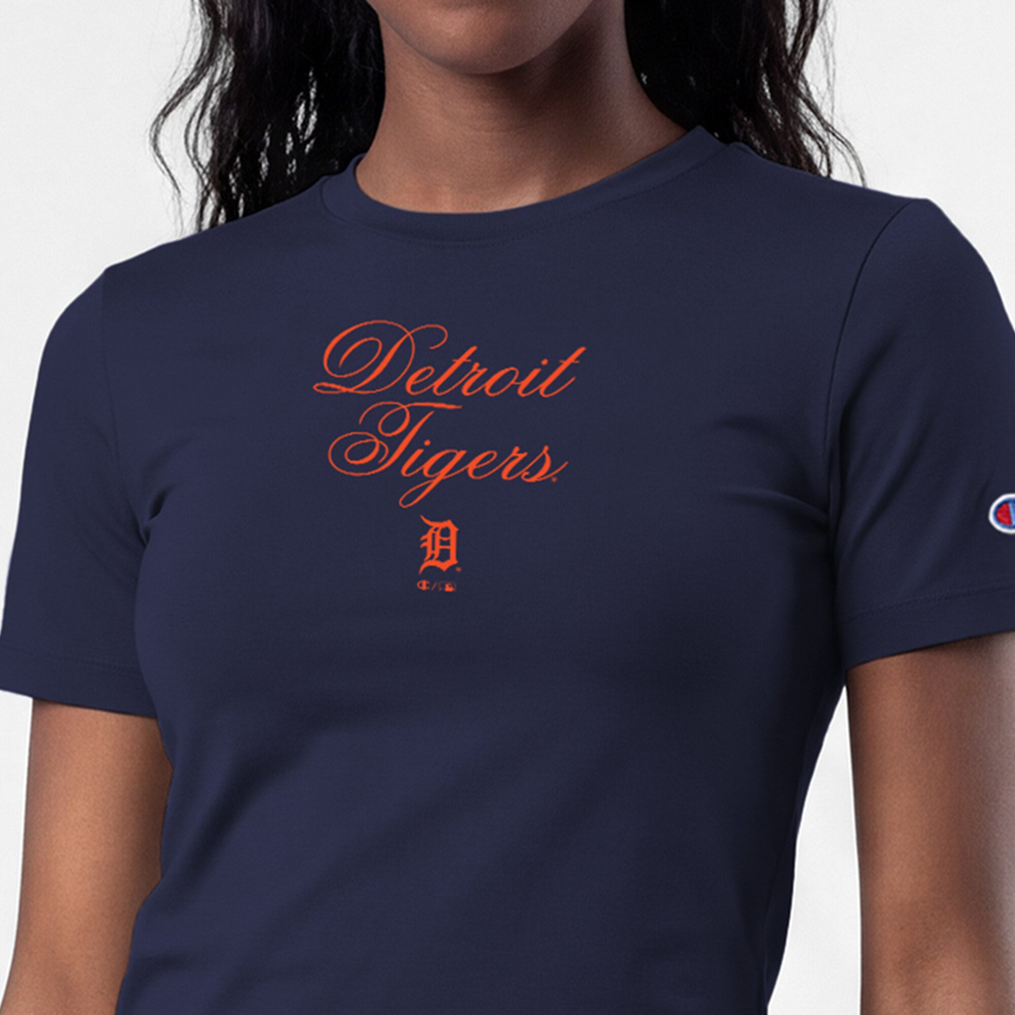 T-shirt court ajusté doux au toucher Champion Navy Detroit Tigers pour femme