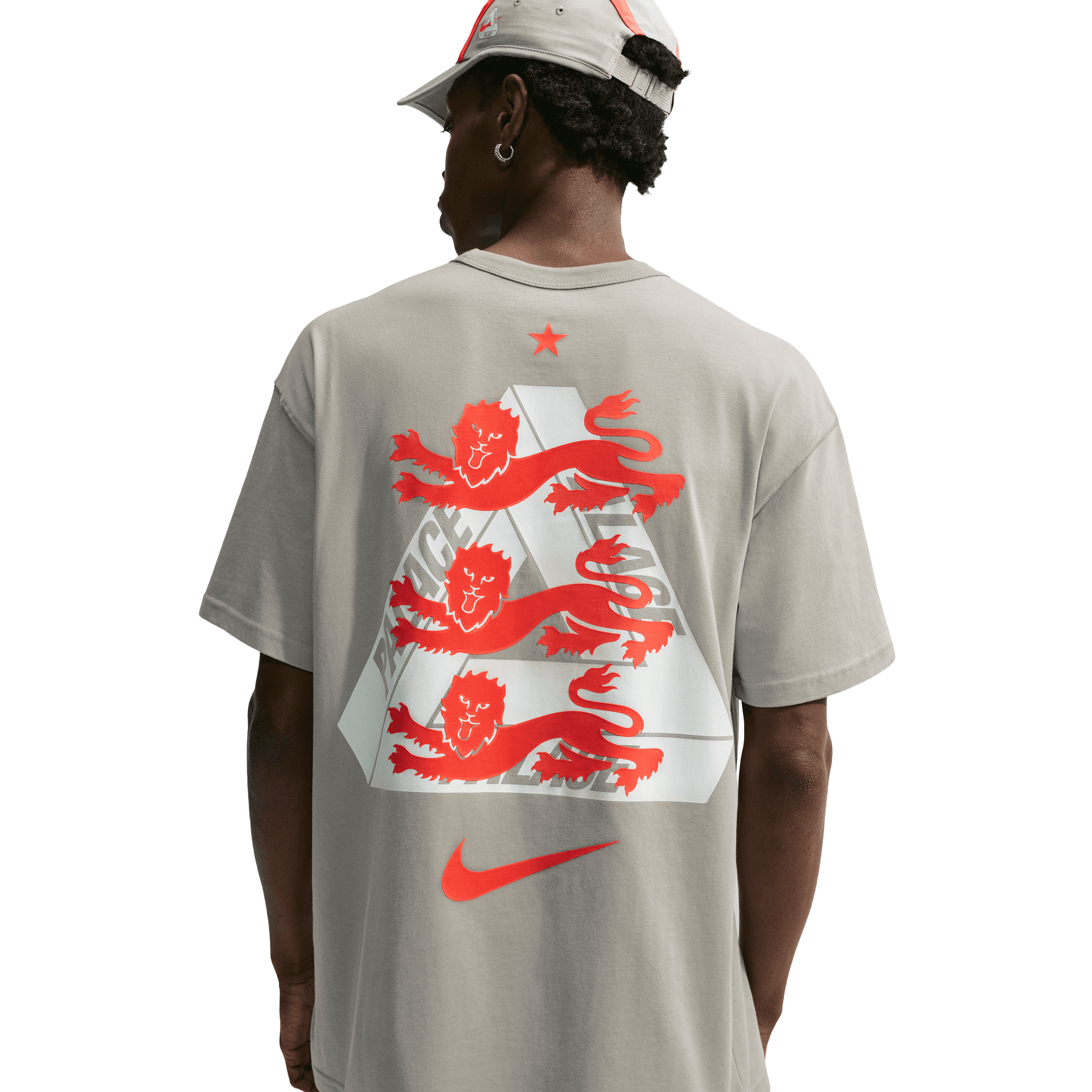 PALACE x Nike England Tシャツ | VISUALWORKS.CO.JP
