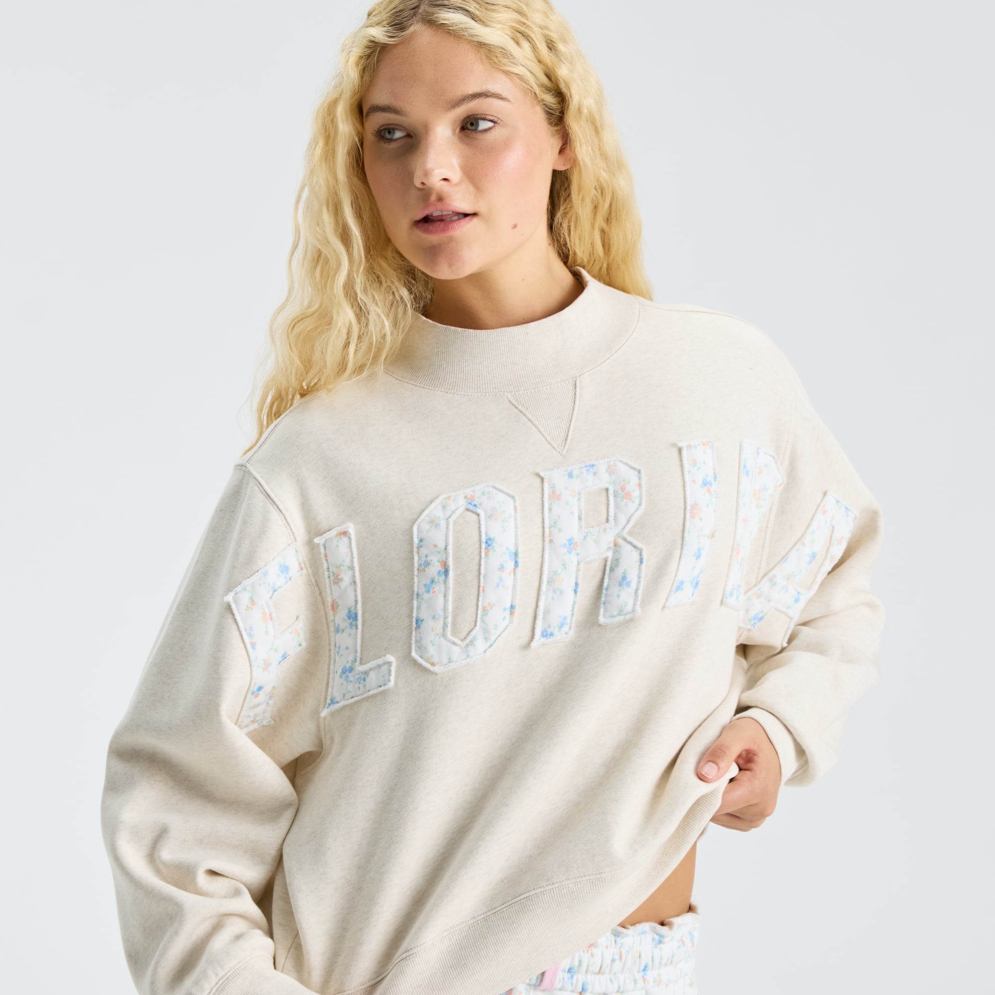 LoveShackFancy Women's Cream Florida Gators Mockneck Sweatshirt