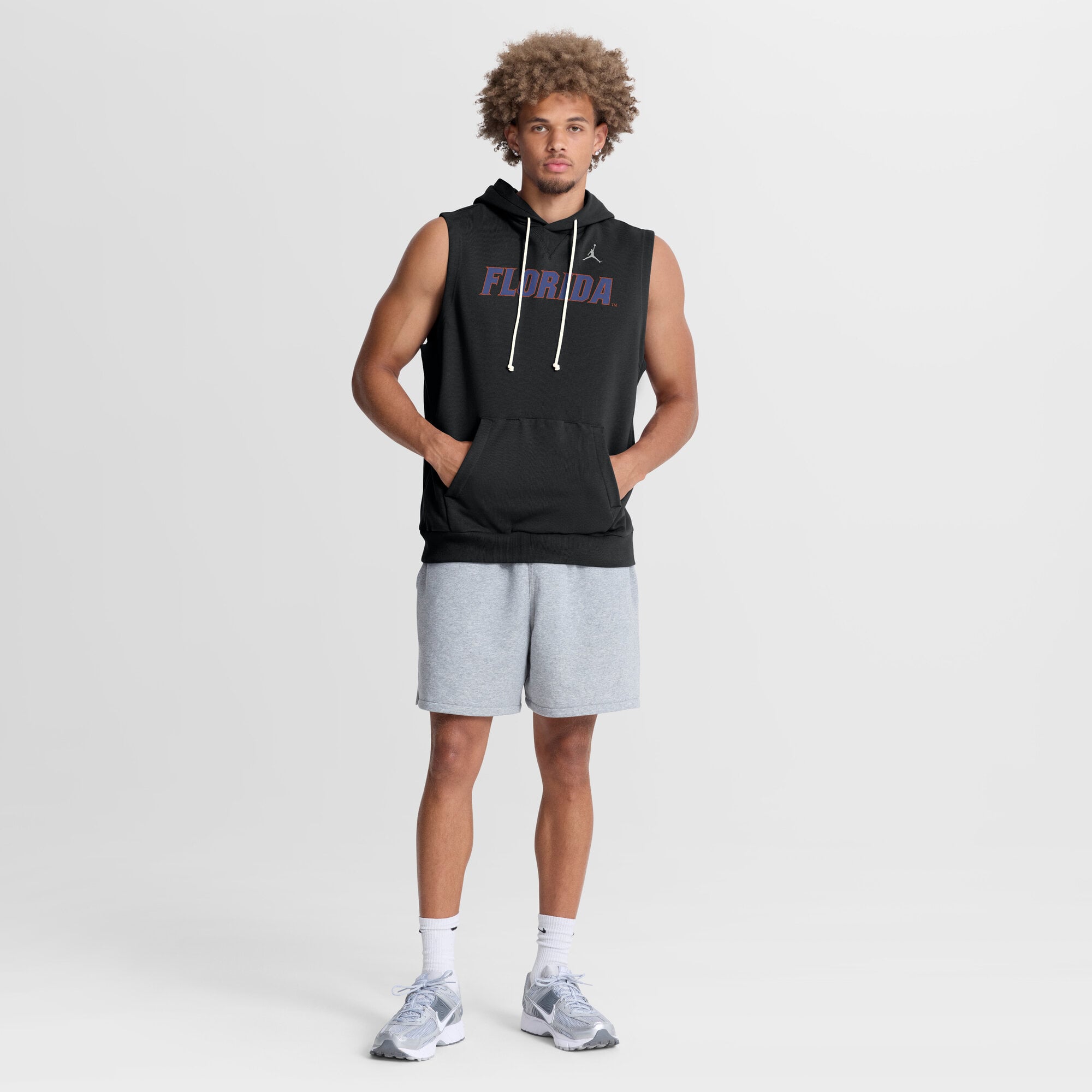 Sweat à capuche sans manches Jordan Brand noir Florida Gators 2026 Sideline pour homme, en tissu Dri-FIT