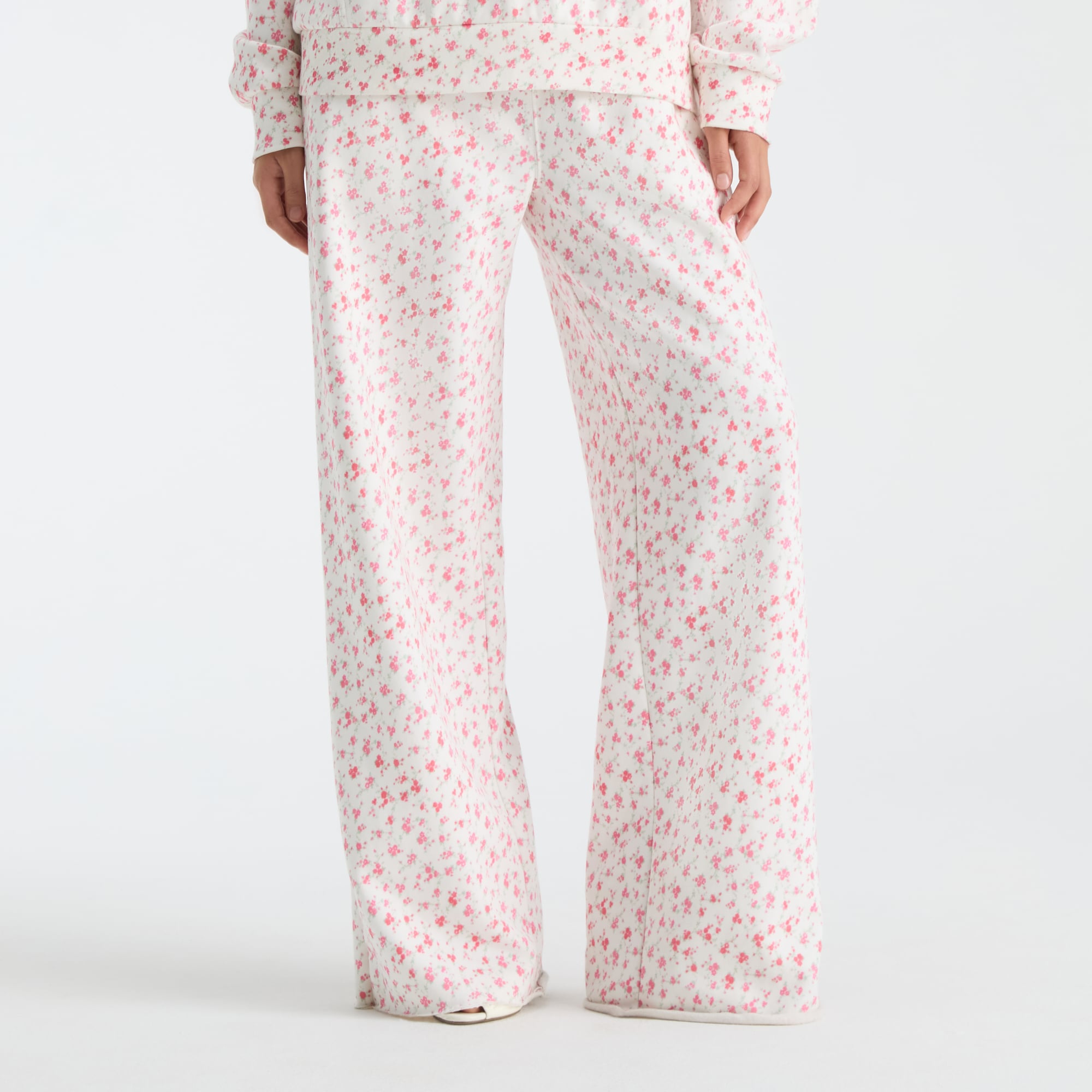LoveShackFancy Women's White Georgia Bulldogs Ilyra Sweatpants