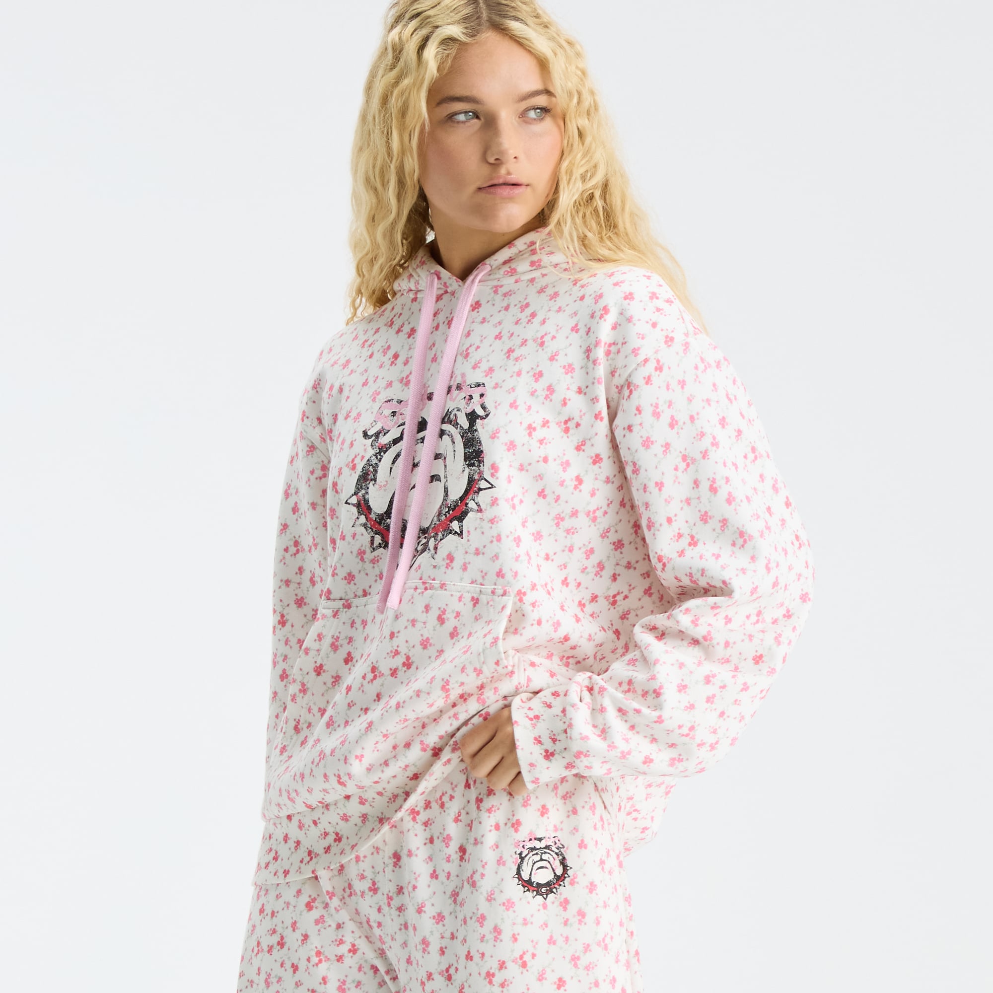 LoveShackFancy Women's White Georgia Bulldogs Ilyra Sweatpants
