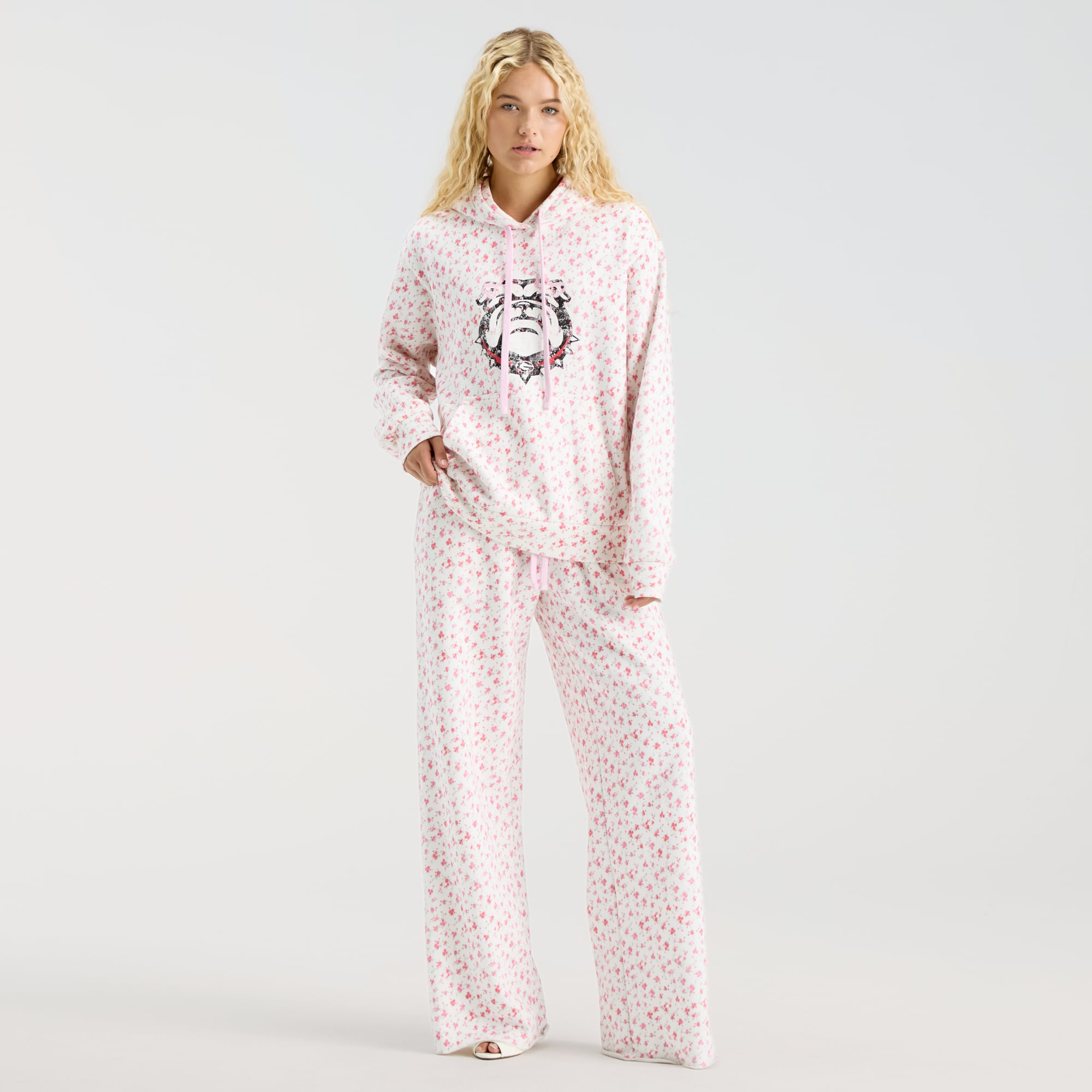 LoveShackFancy Women's White Georgia Bulldogs Nacova Hoodie