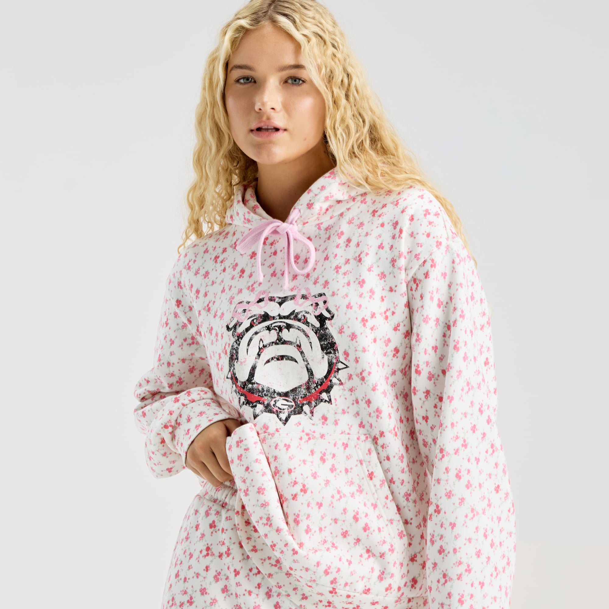 LoveShackFancy Women's White Georgia Bulldogs Nacova Hoodie