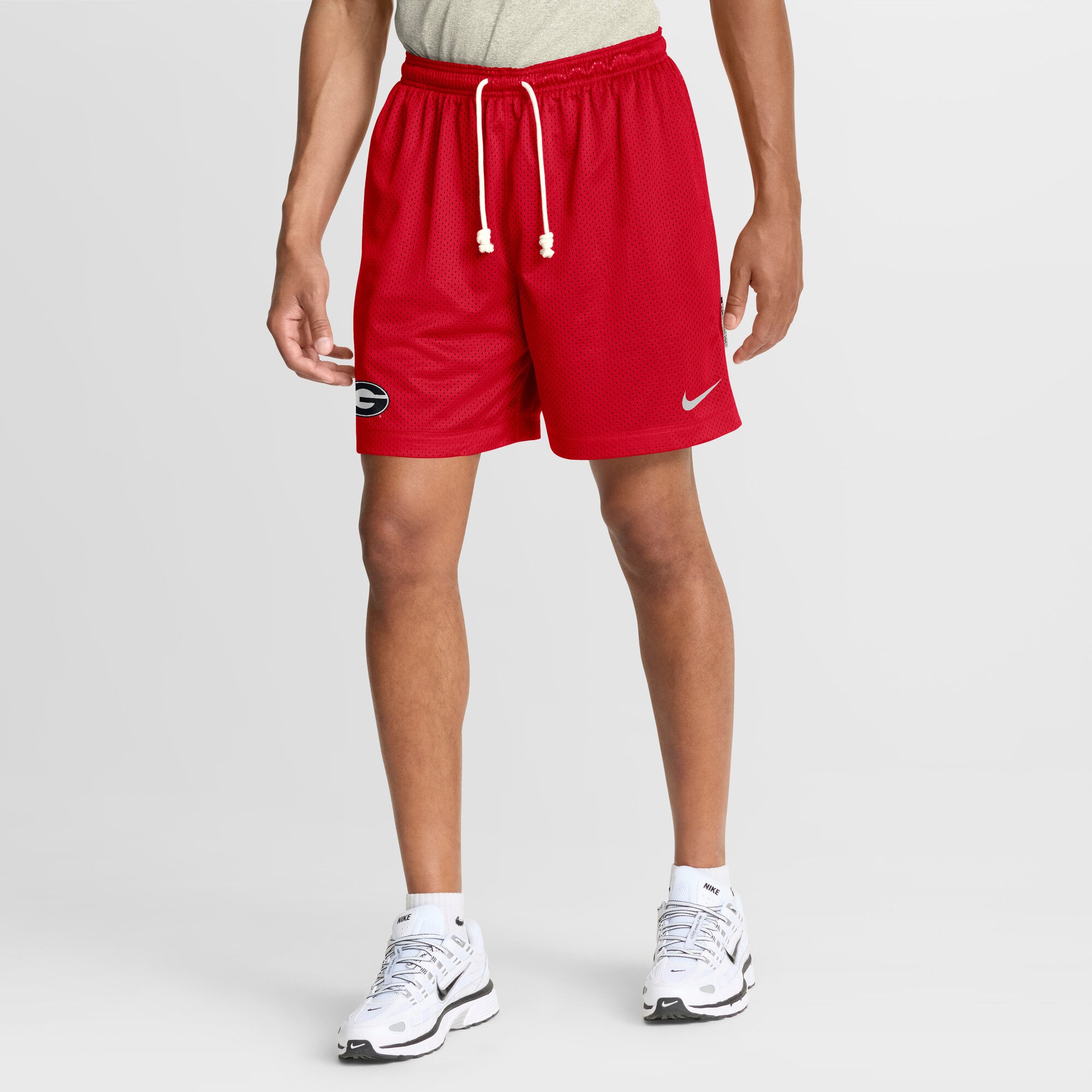 Short réversible Nike Dri-FIT rouge/anthracite Georgia Bulldogs 2026 Sideline Standard Issue pour homme